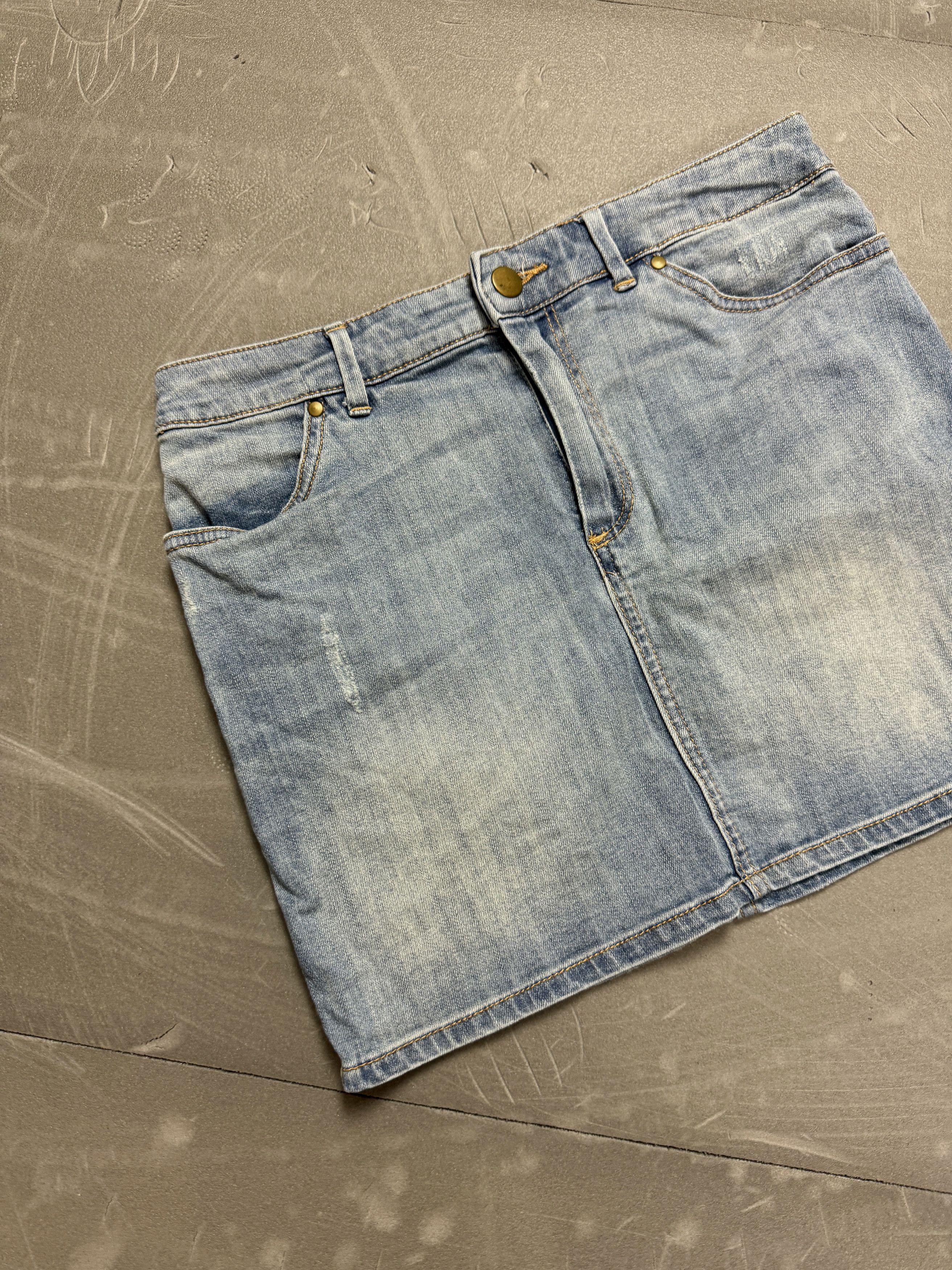 H&M H&M blue denim mini skirt retro y2k 90s 80s jeans faded Size 28" / US 6 / IT 42 - 2 Thumbnail