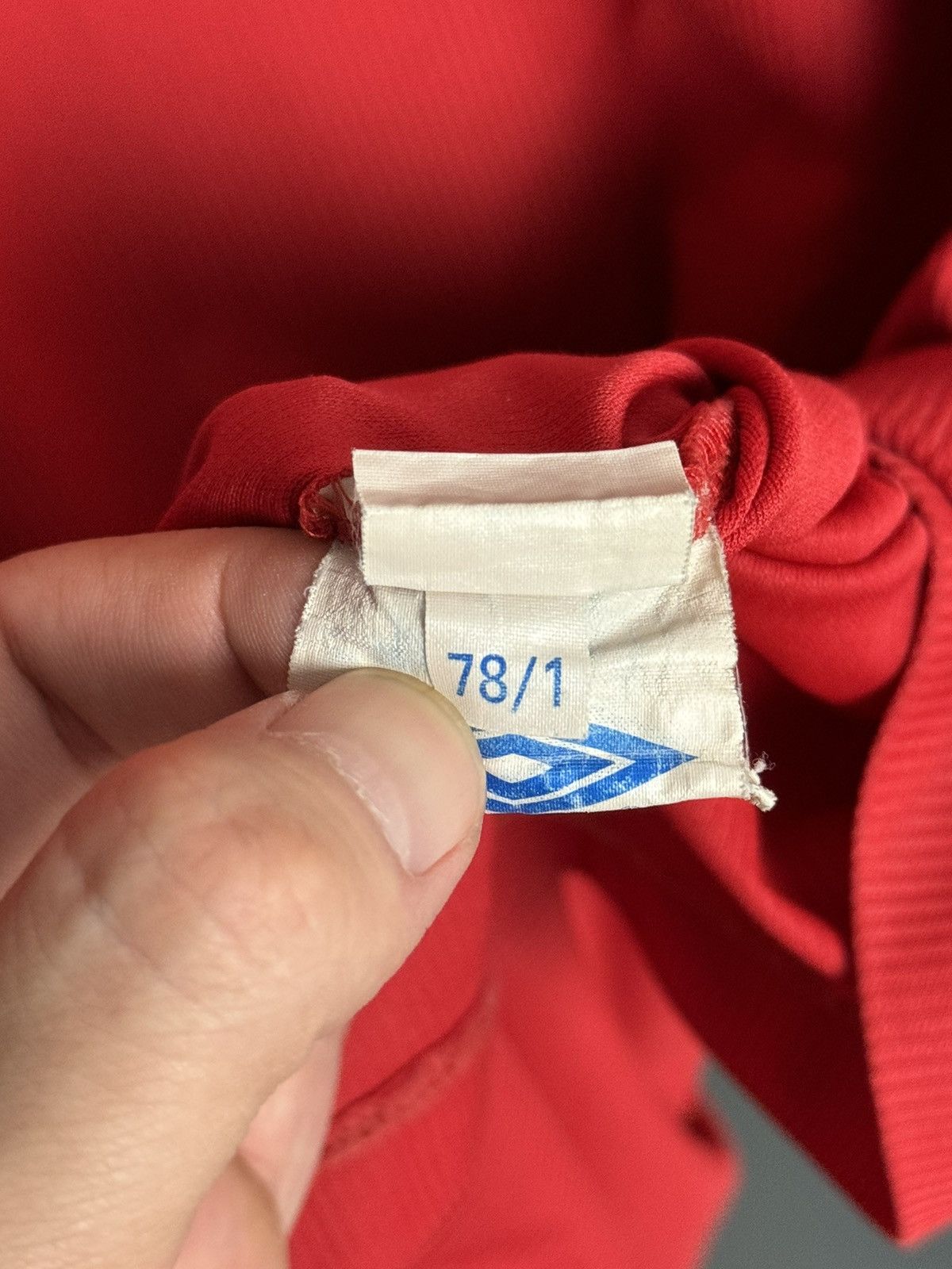 Umbro Vintage Manchester United 98/00 Home Football Jersey T-Shirt Size US XL / EU 56 / 4 - 19 Thumbnail