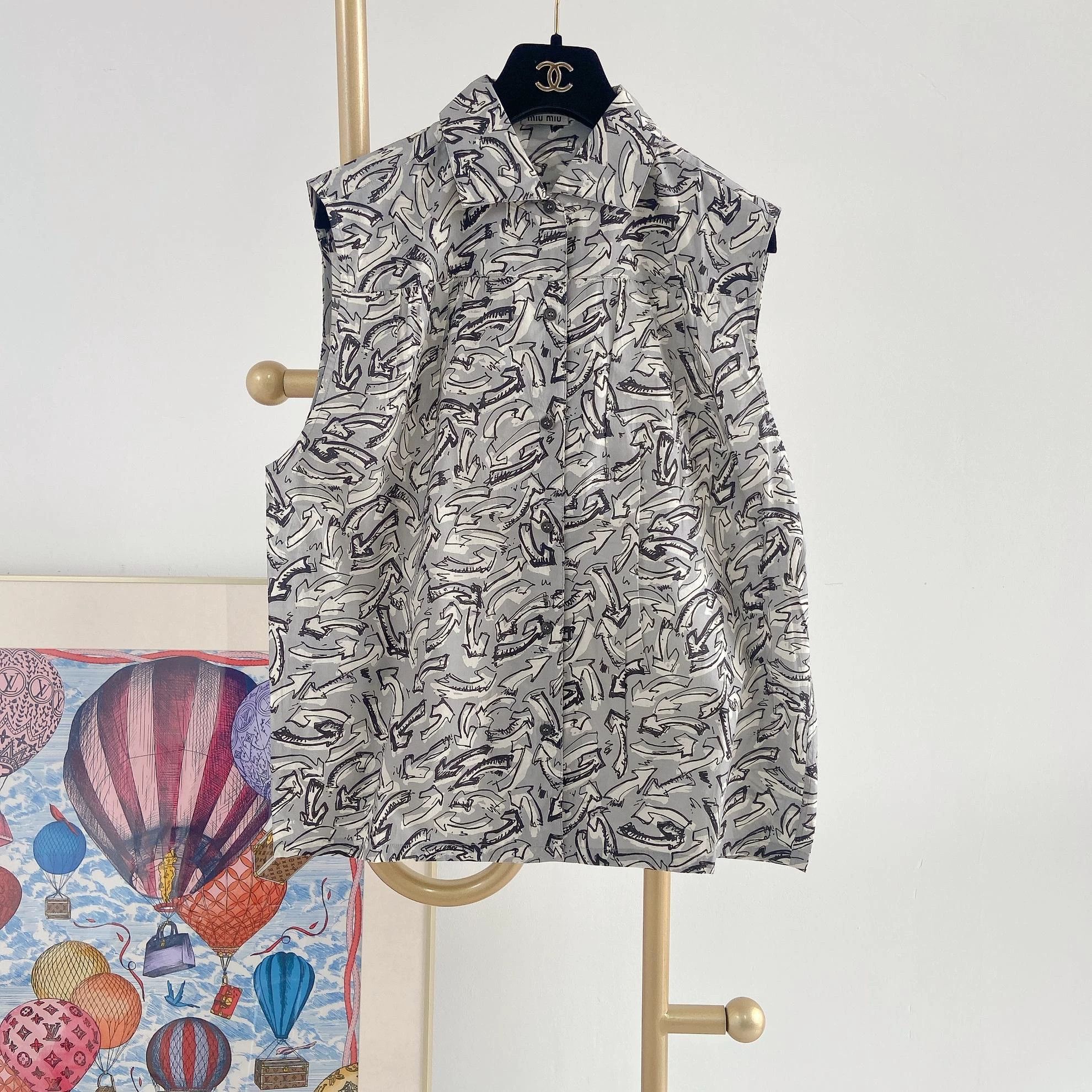 Miu Miu MIU MIU Sleeveless Lapel Top 40 with Tags Size S / US 4 / IT 40 - 2 Thumbnail