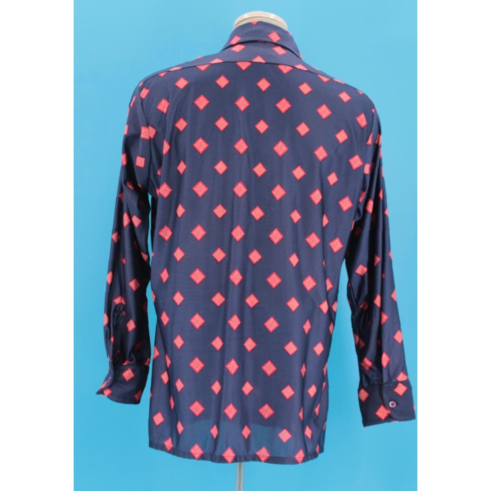 Arrow Arrow Shirt 70s Disco Dark Blue Red Sz L VTG 1970s Polyester Button-Front Mens Size US L / EU 52-54 / 3 - 3 Thumbnail
