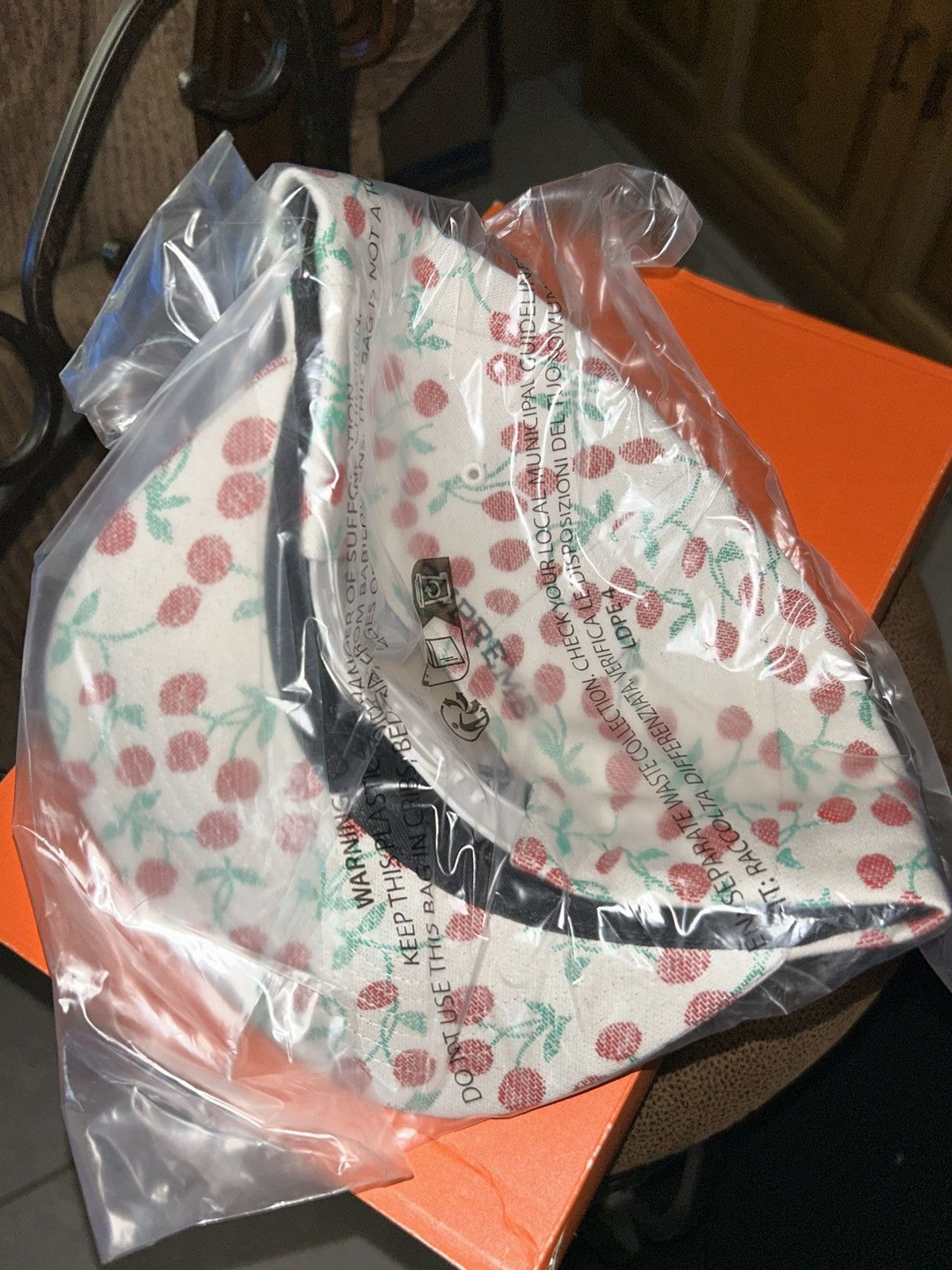 Supreme Supreme Cherries 5 Panel Hat Natural SS23 NEW WITH TAGS Size ONE SIZE - 3 Thumbnail
