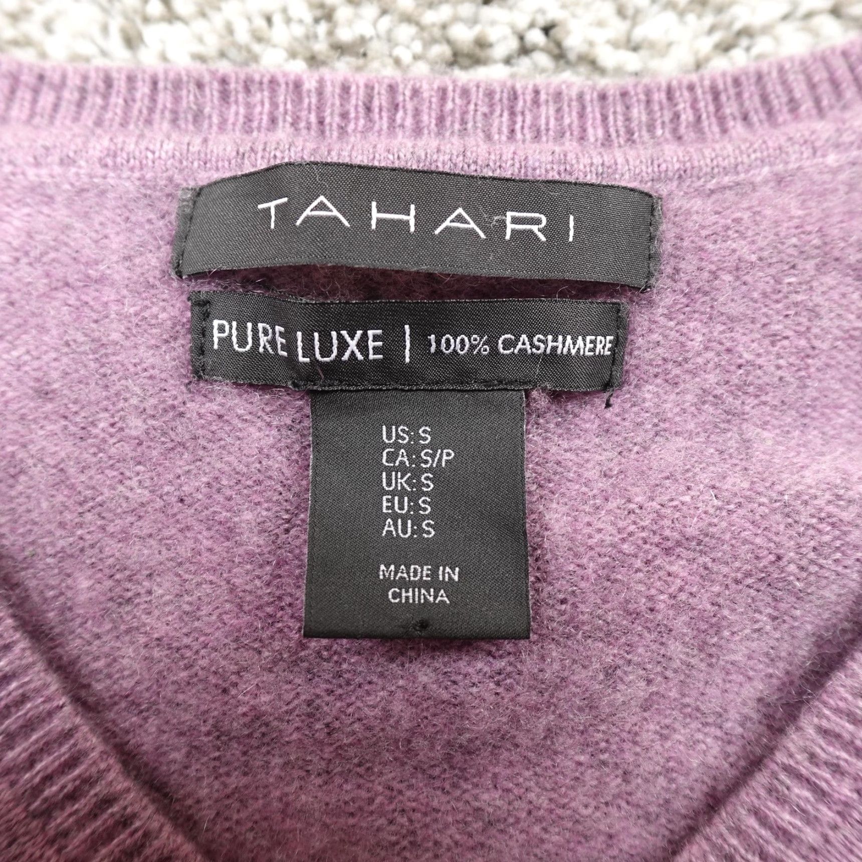 Vintage Tahari Sweater Womens S Purple 100% Cashmere Knit V-Neck Pullover Knit Solid Pullover Cozy Tailored for Women - Adult Size S / US 4 / IT 40 - 4 Thumbnail
