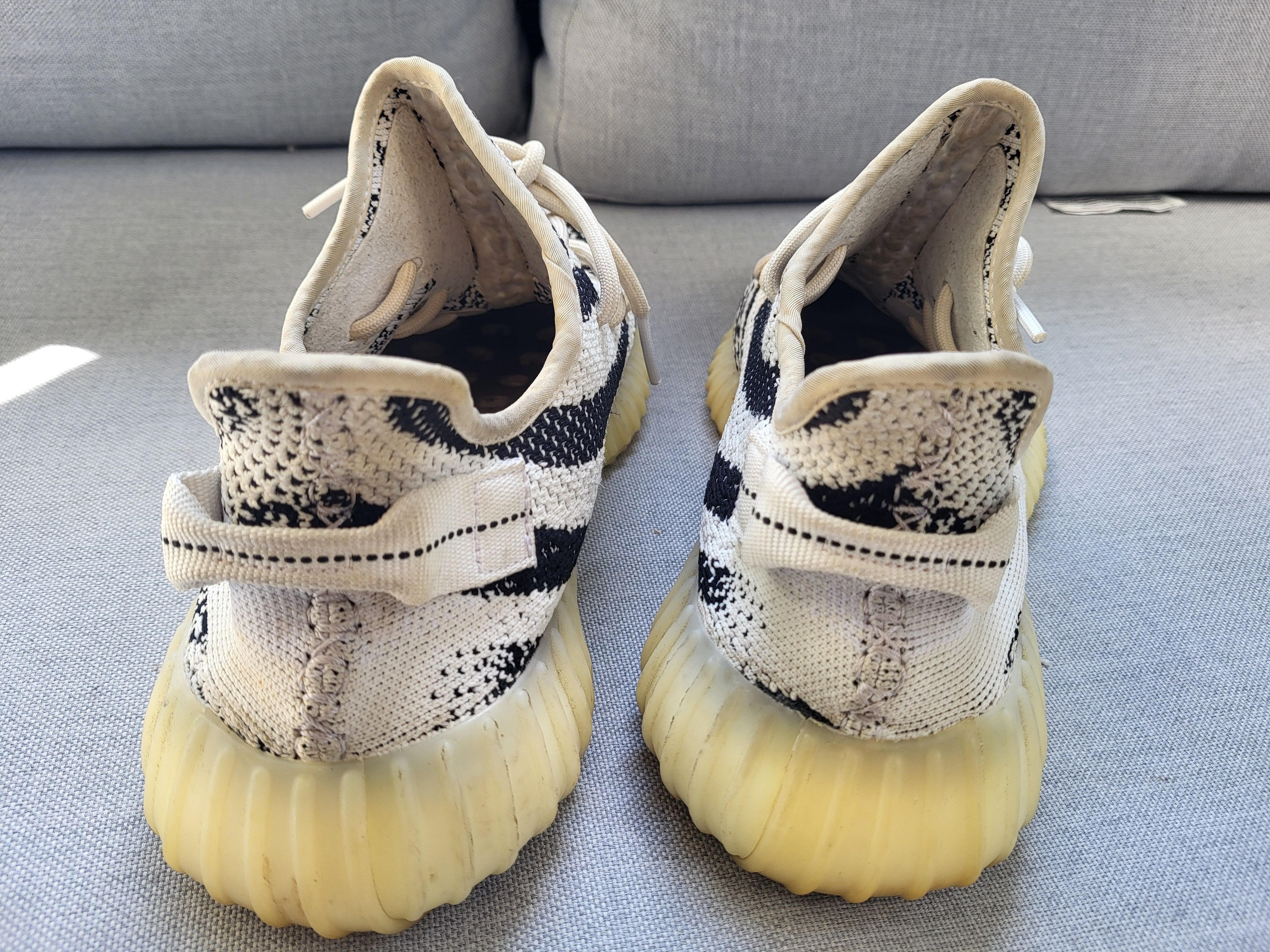 Adidas × Kanye West Og zebra ultraboost Size US 10 / EU 43 - 3 Thumbnail
