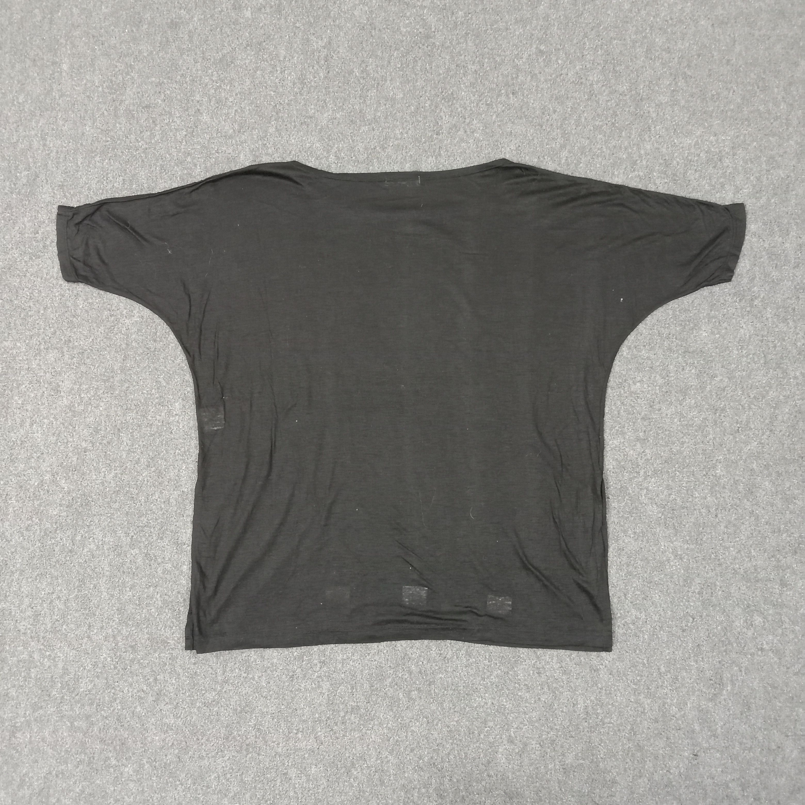 Issey Miyake I.S. by Issey Miyake Japanese Designer Tshirt C223N31 Size US XL / EU 56 / 4 - 6 Thumbnail