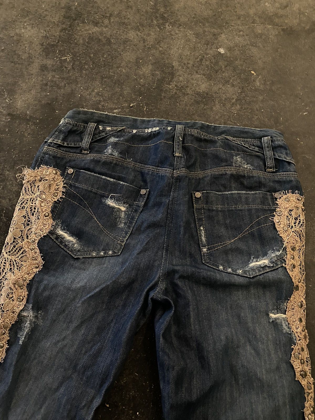 If Six Was Nine × Japanese Brand × Le Grande Bleu (L.G.B.) Cae zee Avant Garde Distressed Jeans Size 28" / US 6 / IT 42 - 6 Thumbnail