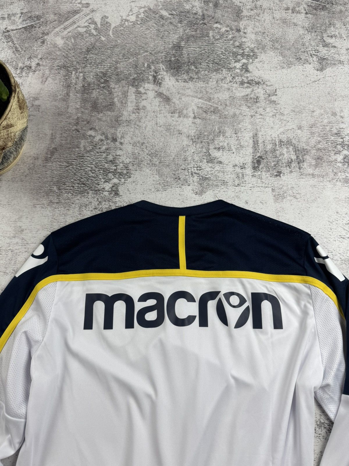 Macron Hellas Verona 2018 Macron Training Soccer Football Long Sleeve T Shirt Jersey Size US M / EU 48-50 / 2 - 11 Thumbnail
