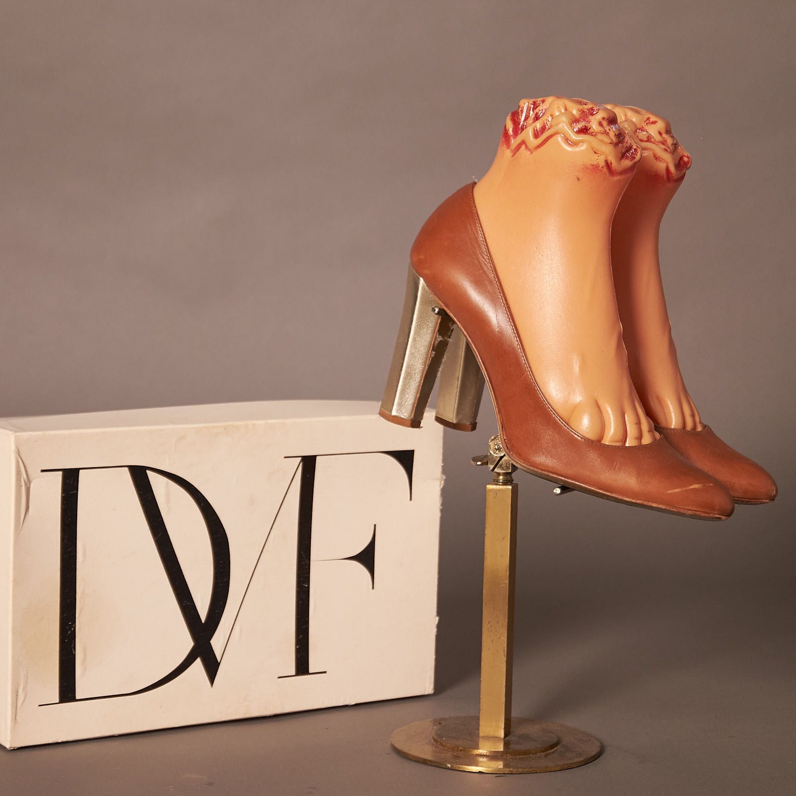 Diane von Furstenberg Vintage Y2K Diane Von Furstenberg Calf Skin Pumps Heels Size US 7.5 / IT 37.5 - 1 Thumbnail