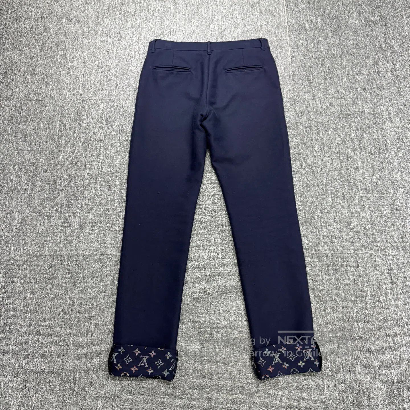 Louis Vuitton Louis Vuitton fully- printed with an old-school design; th Size US 38 / EU 54 - 2 Thumbnail
