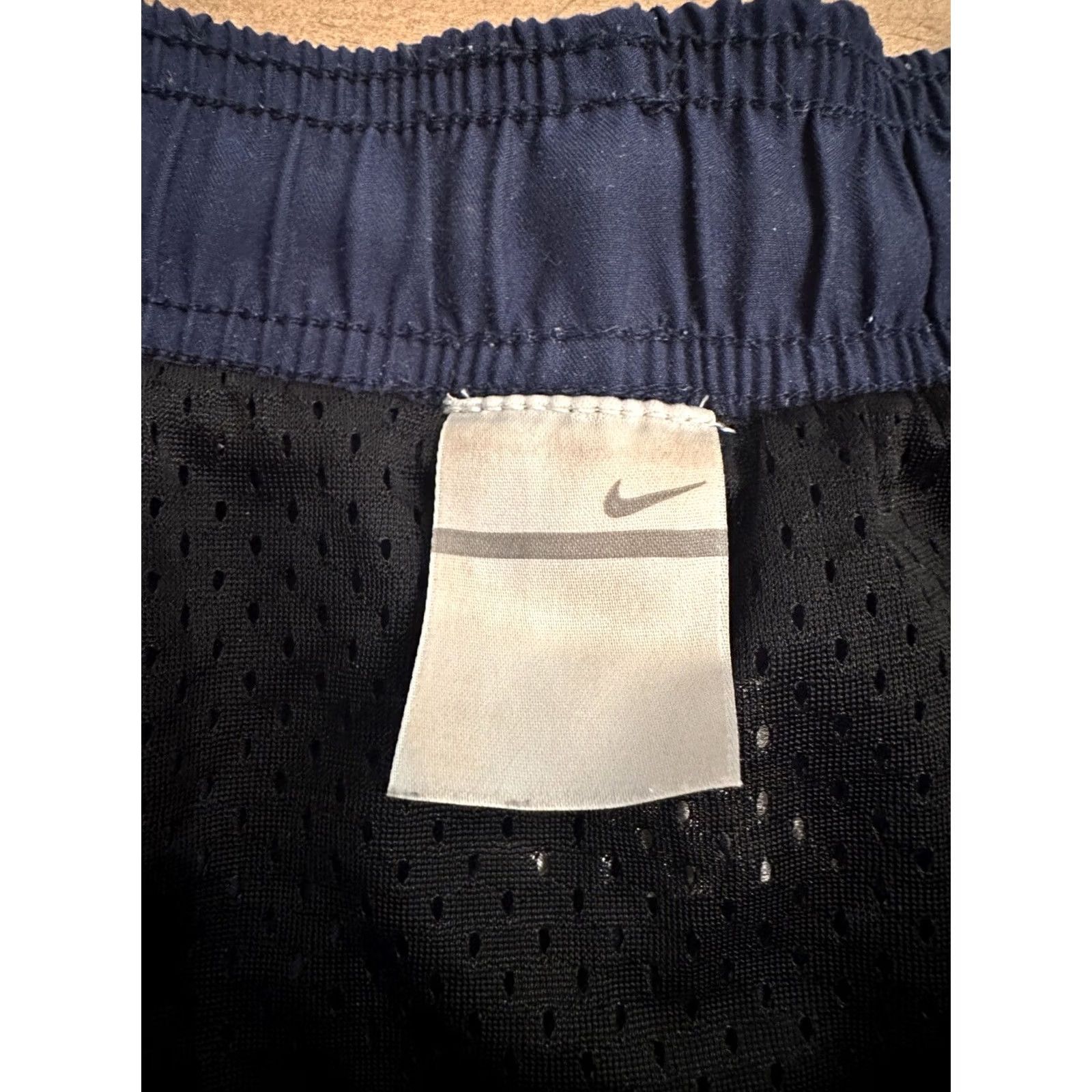 Nike VINTAGE Nike Swim Trunk Men’s Medium Blue Embroidered Swoosh Nylon Shorts Size US 31 - 4 Thumbnail