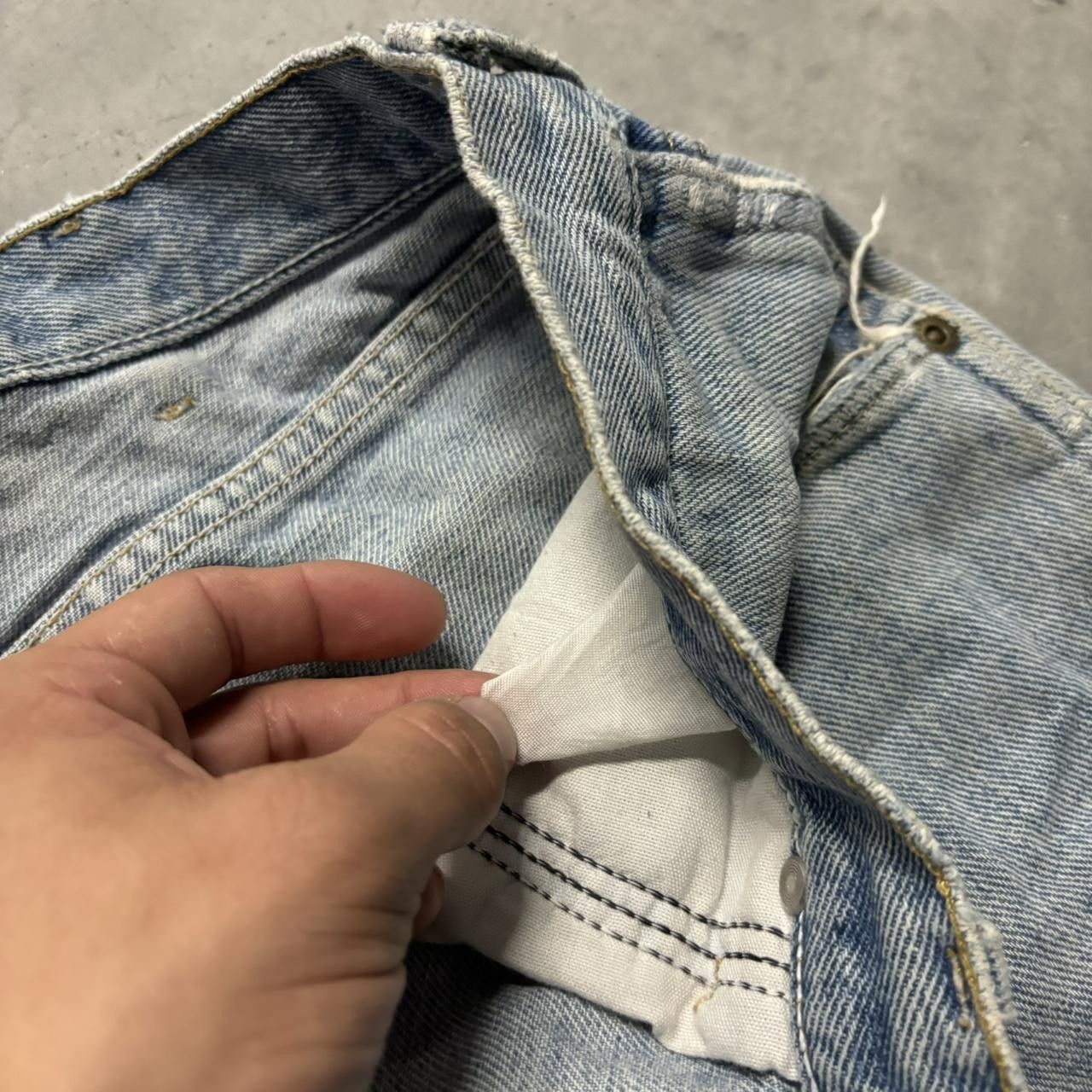 Japanese Brand × Vintage Crazy Vintage 90s Grunge Light Wash Distressed Denim Jeans! Size US 32 / EU 48 - 8 Thumbnail