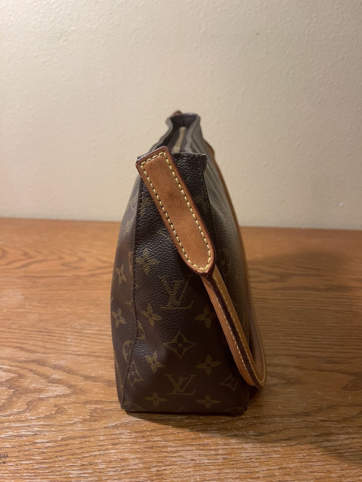Louis Vuitton Louis Vuitton Looping MM in Monogram Canvas Size ONE SIZE - 5 Thumbnail