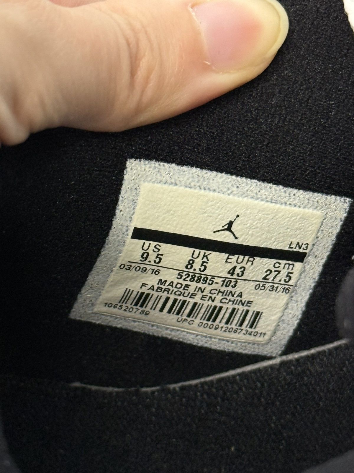 Jordan Brand × Nike Nike Air Jordan 11 Retro Low Closing Ceremony size 9.5 Size US 9.5 / EU 42-43 - 9 Thumbnail