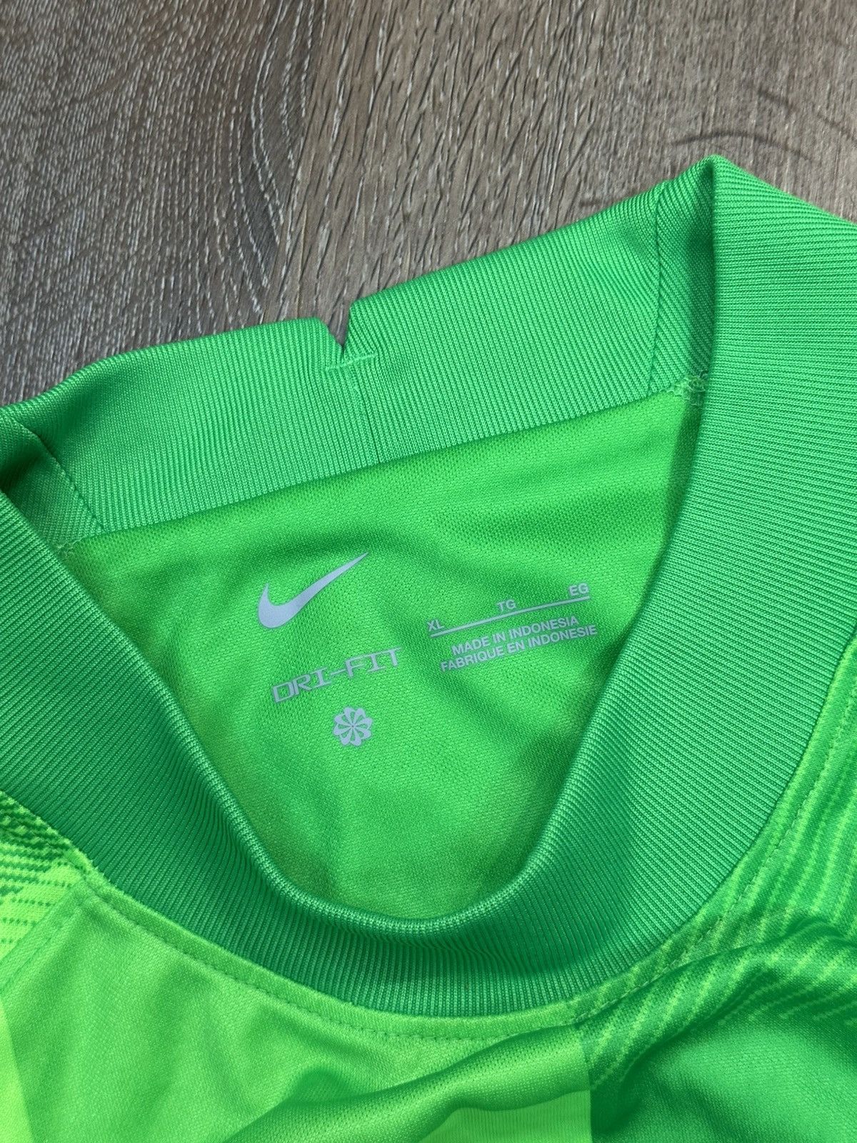 Nike Liverpool Football Club Nike 2021 Goalkeeper Shirt Jersey Size US XL / EU 56 / 4 - 6 Thumbnail