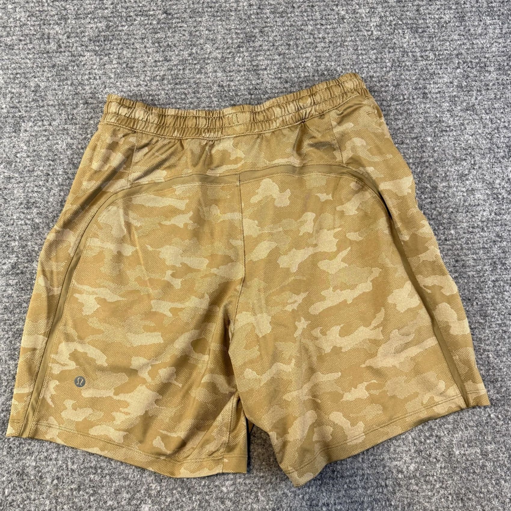 Lululemon Lululemon Shorts Mens Medium Beige Camo Athletic Running Pacebreaker Gym Workout Size US 31 - 7 Thumbnail