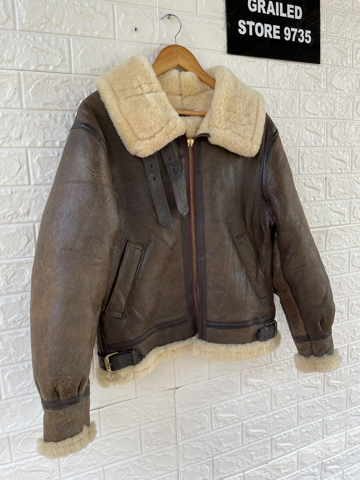 Avirex Vintage Avirex B-3 Sheepskin Flight Leather Shearling Jacket Size US M / EU 48-50 / 2 - 4 Thumbnail