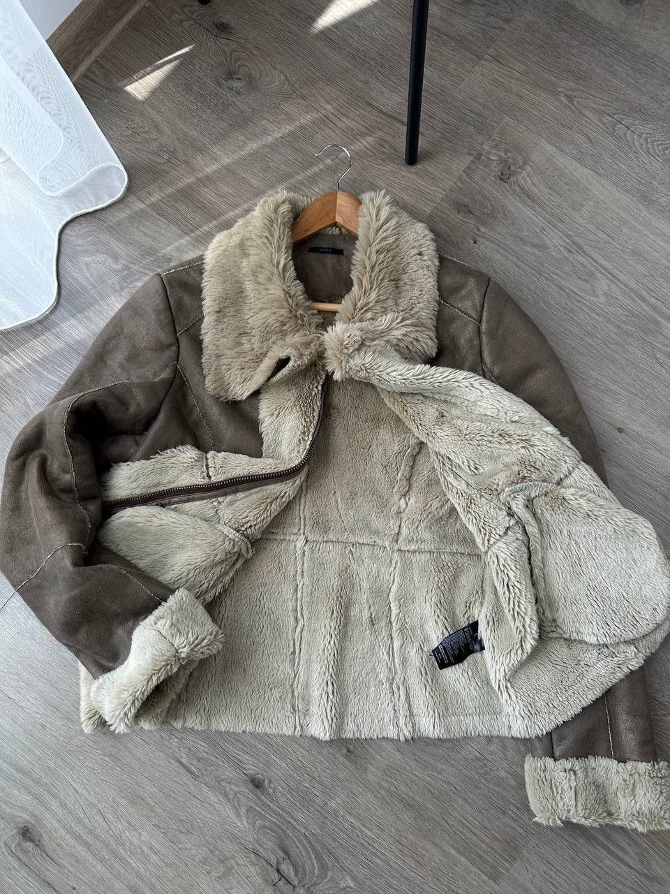 Japanese Brand × Vintage Vintage Japanese Avantgarde Faux Beige B.3 Style Jacket Y2K Size S / US 4 / IT 40 - 14 Thumbnail