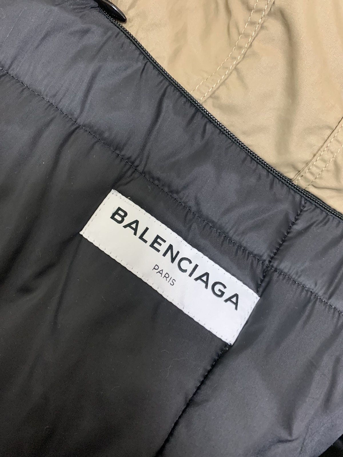 Balenciaga Balenciaga FW17 Runway Unmatching Irregular jackets Size XS / US 0-2 / IT 36-38 - 8 Thumbnail