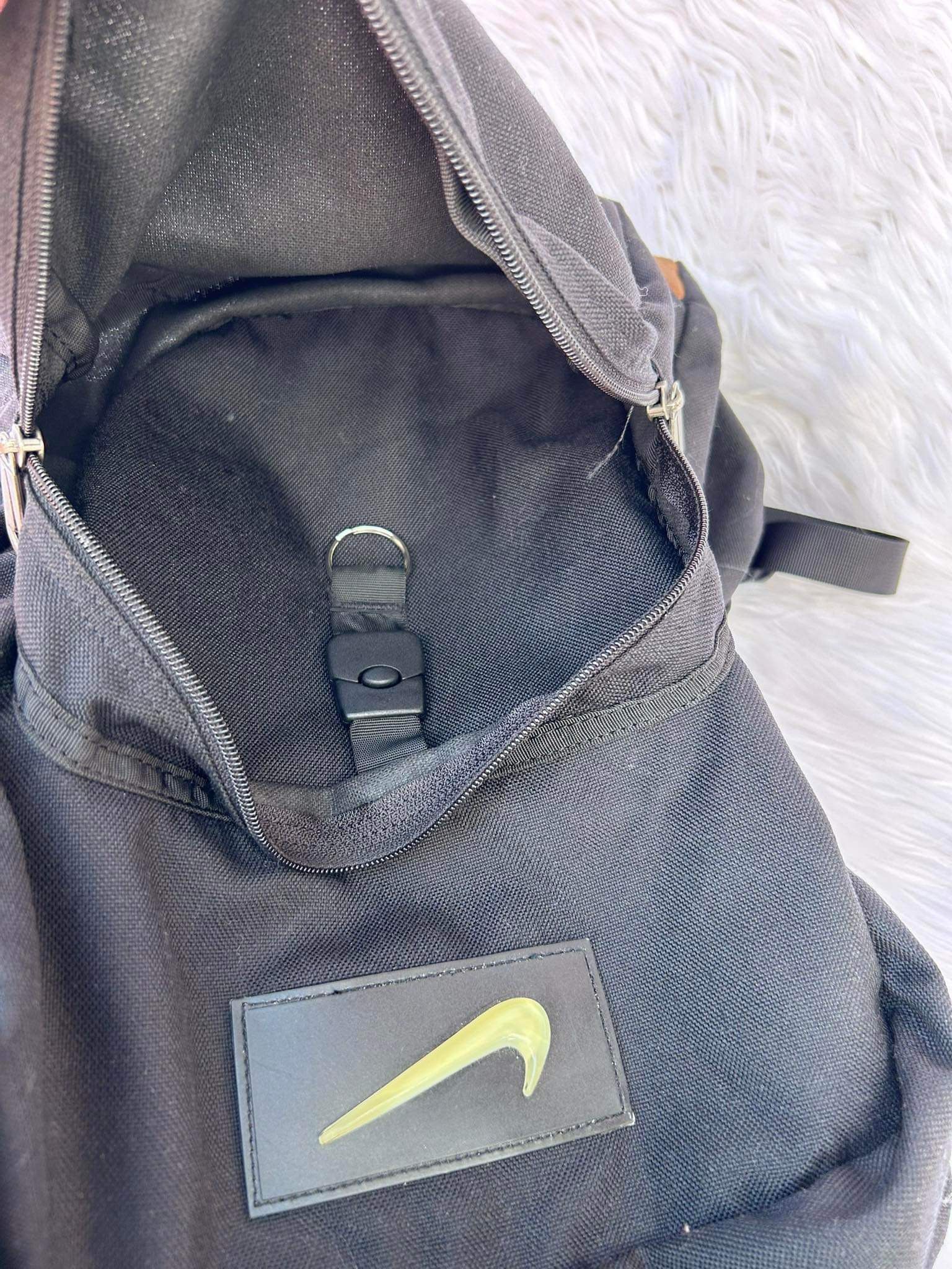 Nike Vintage Nike Swoosh Bagpack Size ONE SIZE - 5 Thumbnail
