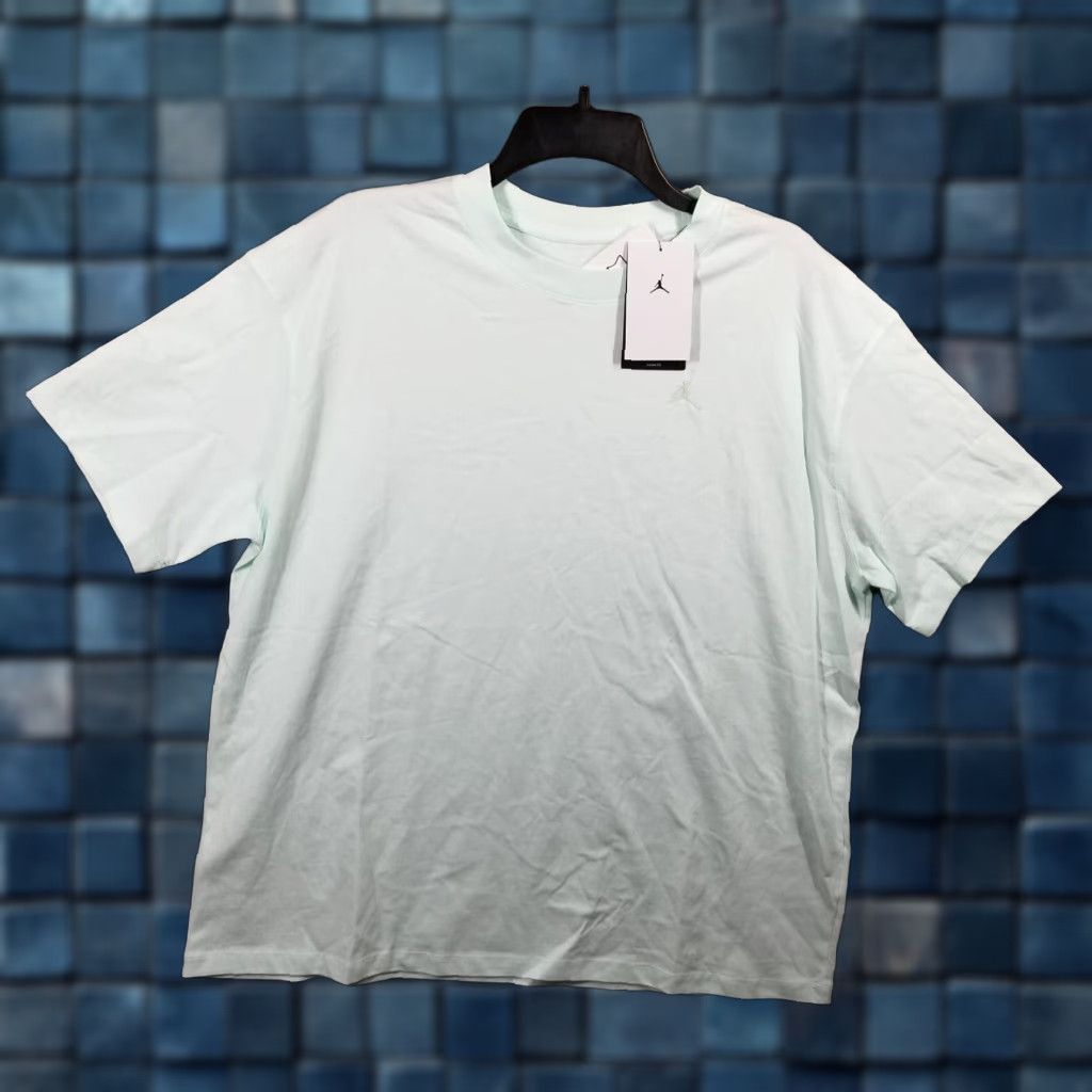 Jordan Brand Nike Women's Air Jordan Essentials Top Large Shirt Mint Green FN4500-394 Rare Size L / US 10 / IT 46 - 1 Thumbnail