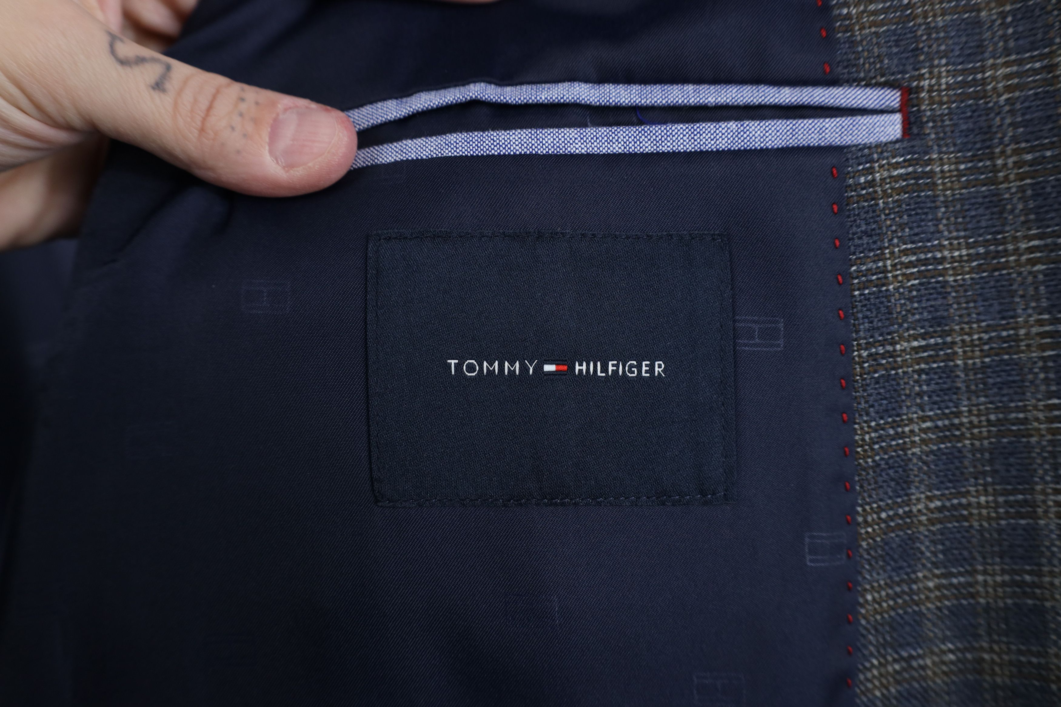 Tommy Hilfiger Tommy Hilfiger 2 Button Suit Coat Blazer Jacket Blue Plaid Size US XXL / EU 58 / 5 - 12 Thumbnail