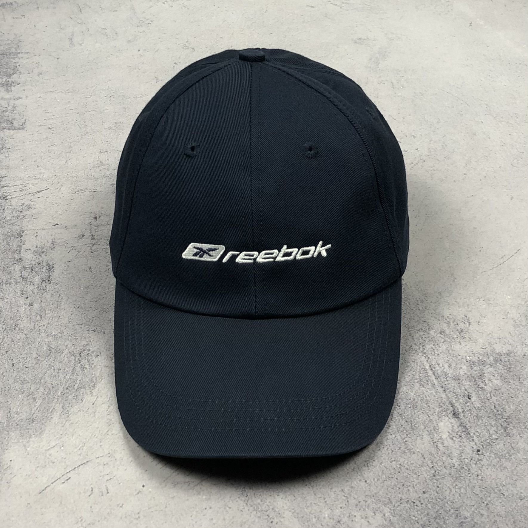 Reebok Vintage Reebok Navy Cap Size ONE SIZE - 2 Thumbnail