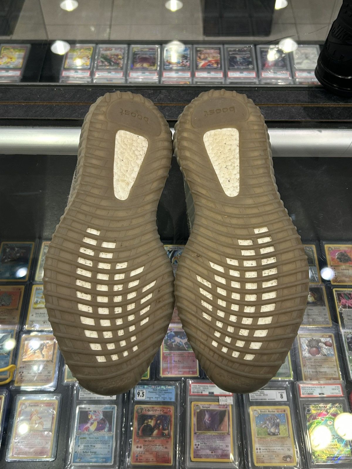 Yeezy Yeezy 350 beluga reflective Size US 14 / EU 47 - 11 Thumbnail