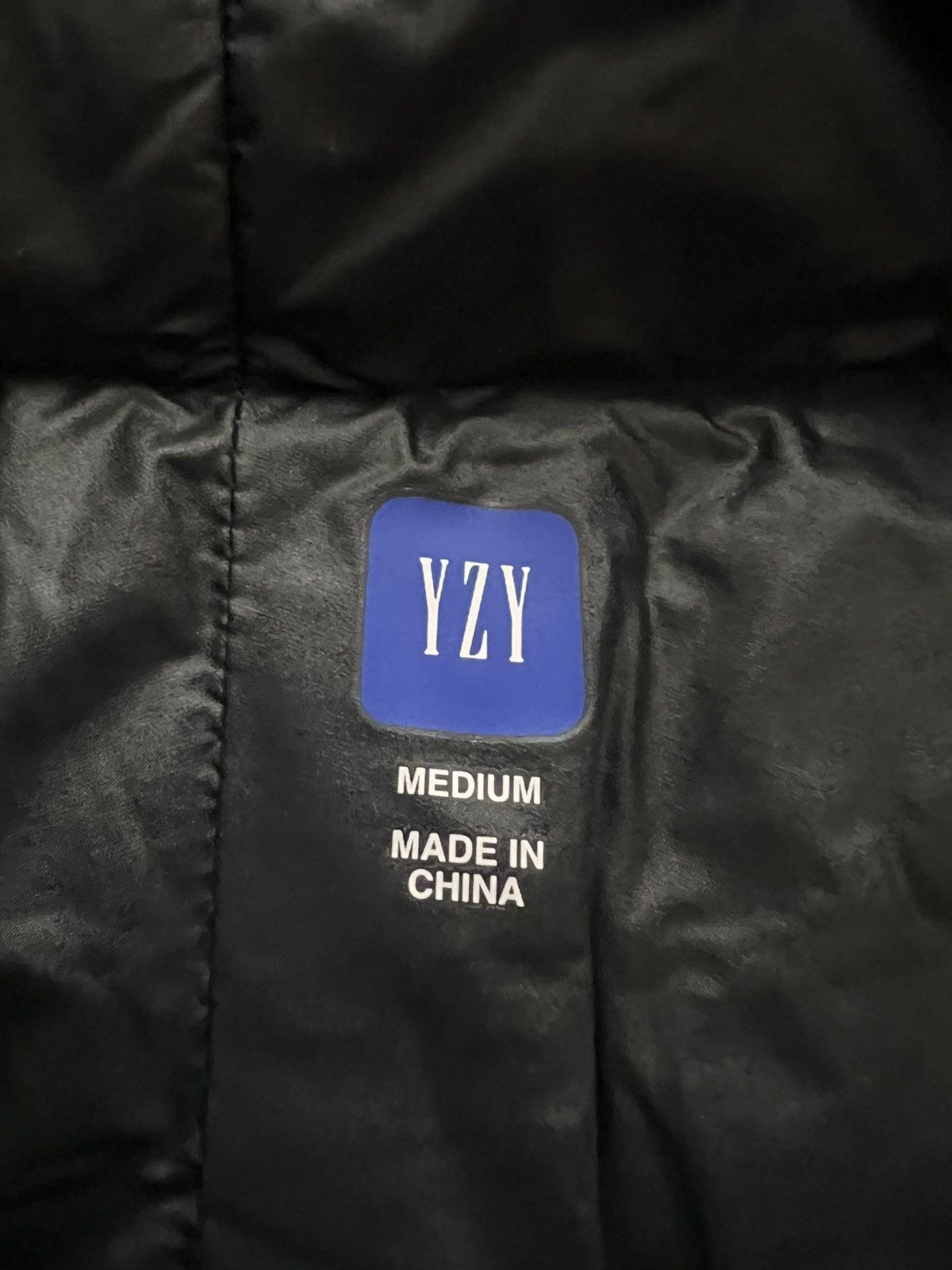 Balenciaga × Gap × Yeezy YGEBB 2022 Mock Neck Puffer Jacket In Black Size US M / EU 48-50 / 2 - 4 Thumbnail