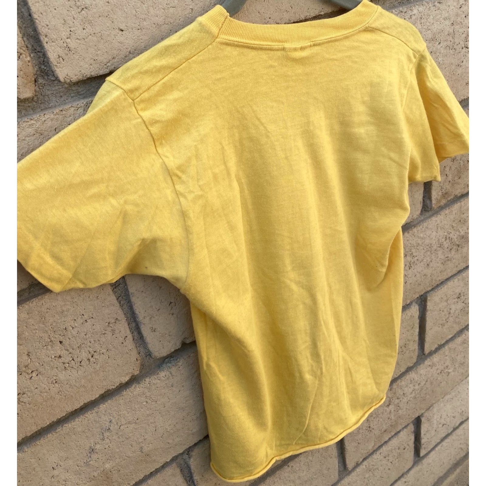 Vintage VINTAGE Cal Cru T-Shirt Shirt Mens 70s Yellow 70s Graphic Print Size S Size US S / EU 44-46 / 1 - 6 Thumbnail