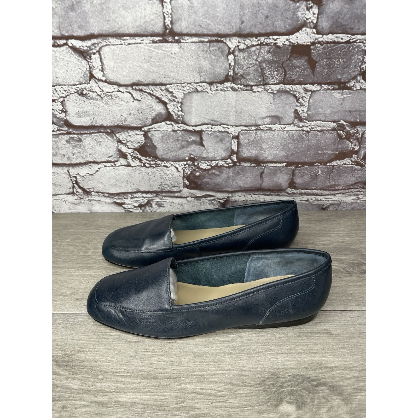 Enzo Bonafe Enzo Angiolini Liberty Navy Blue Leather Square Toe Loafers Size US 7 / IT 37 - 16 Thumbnail