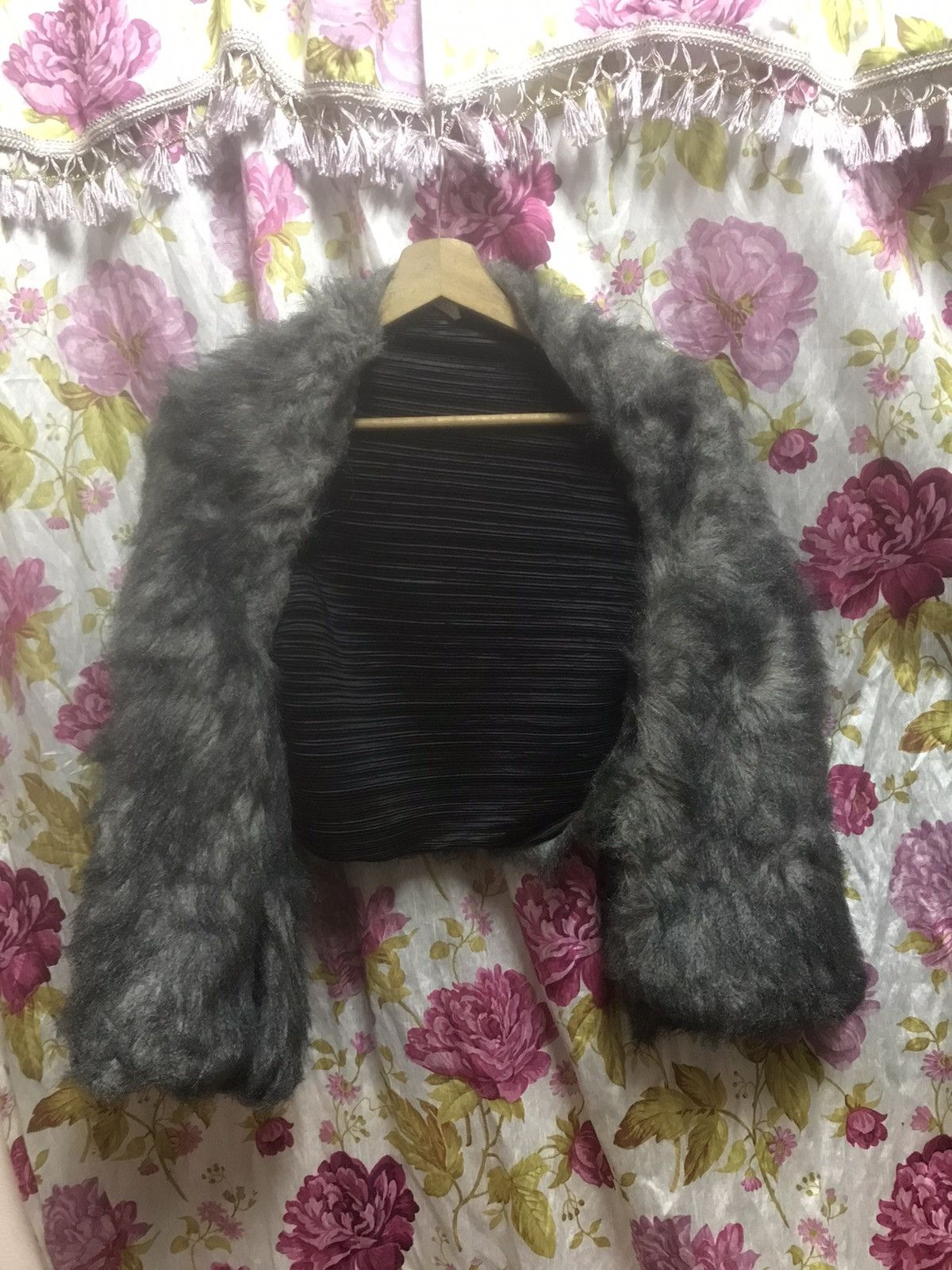 Pleats Pleatse Fur