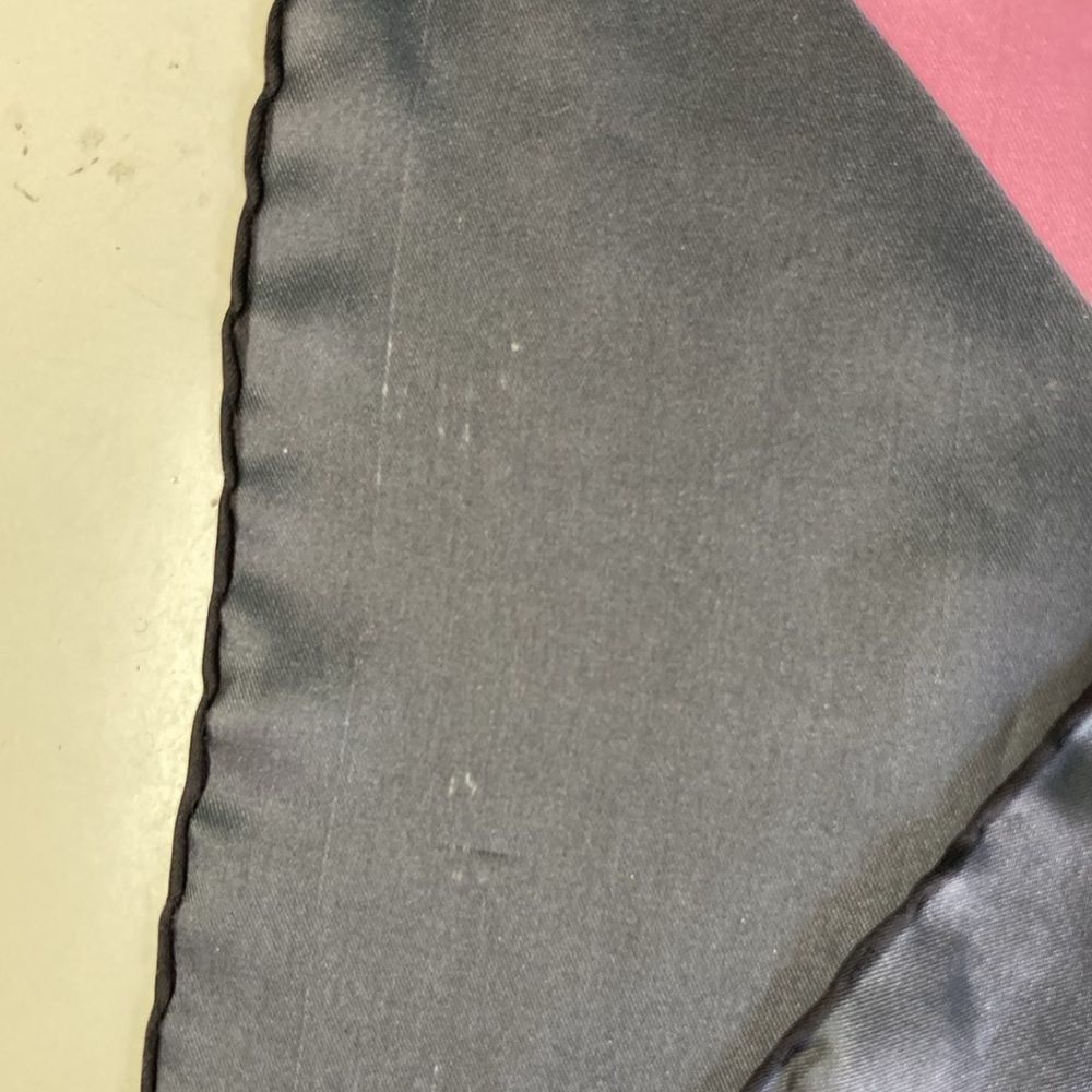Vintage Johnny Carson Hand Rolled Silk Scarf Made in Italy Size ONE SIZE - 7 Thumbnail