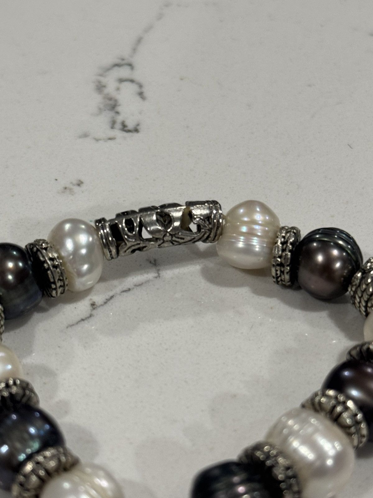 Jewelry Freshwater Pearl Bracelet Charm Black & White Pearls Size ONE SIZE - 8 Thumbnail