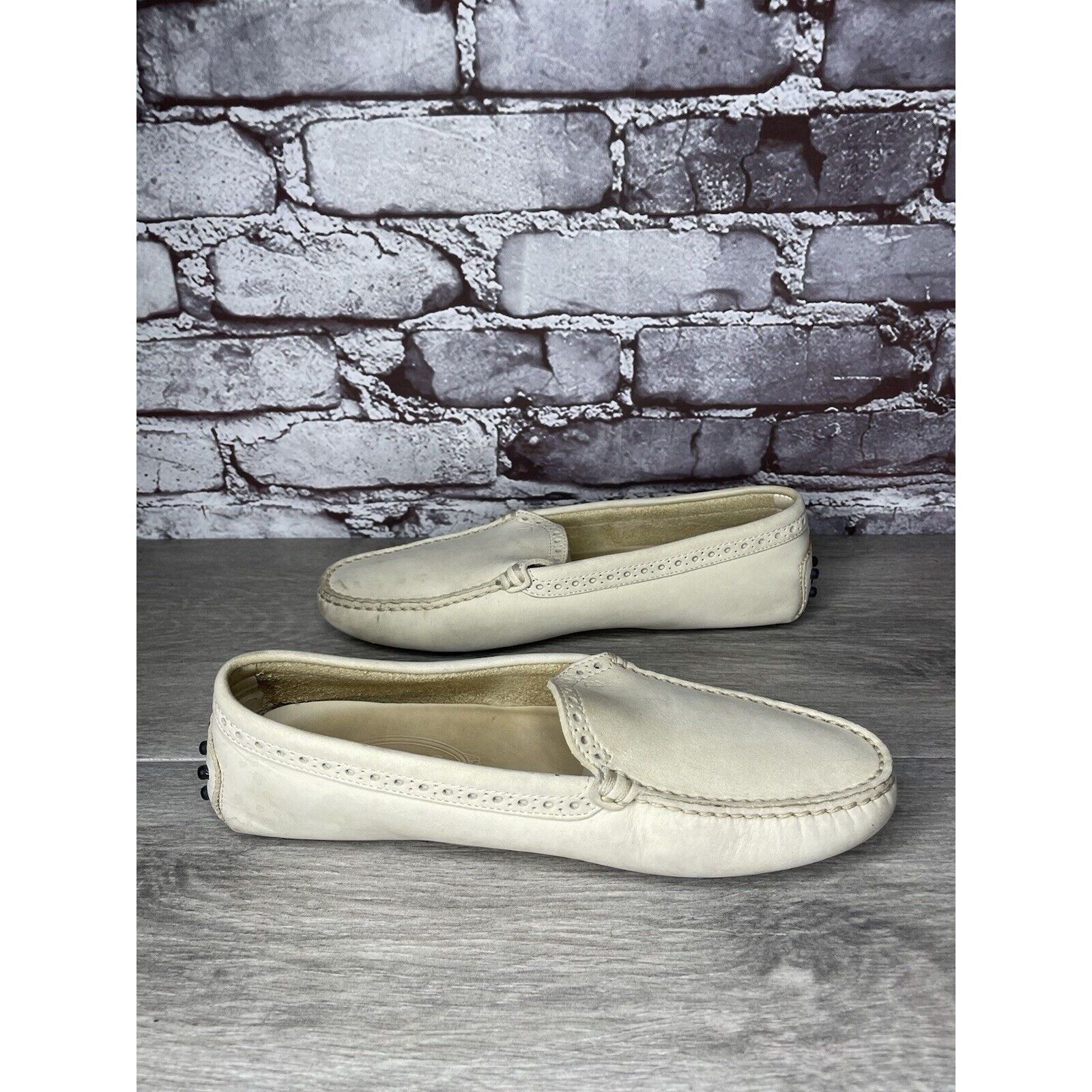Tod's TOD'S Ivory Off White Suede Leather Moc Loafers Driving Shoe Size US 8 / IT 38 - 11 Thumbnail