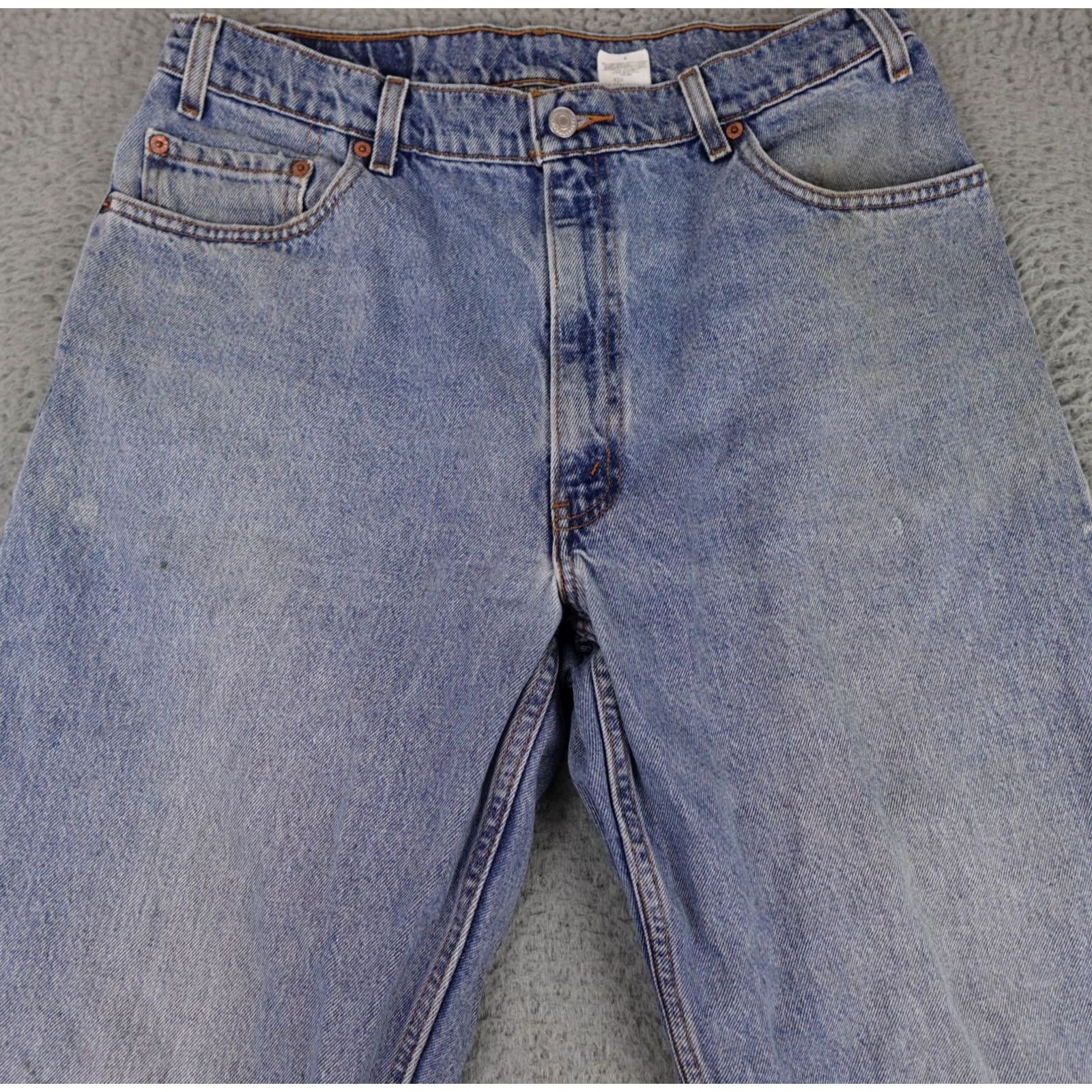 Levi's VINTAGE Levi's 550 Jeans Mens 36x34 Blue Loose Fit Light Wash 90s Size US 36 / EU 52 - 5 Thumbnail