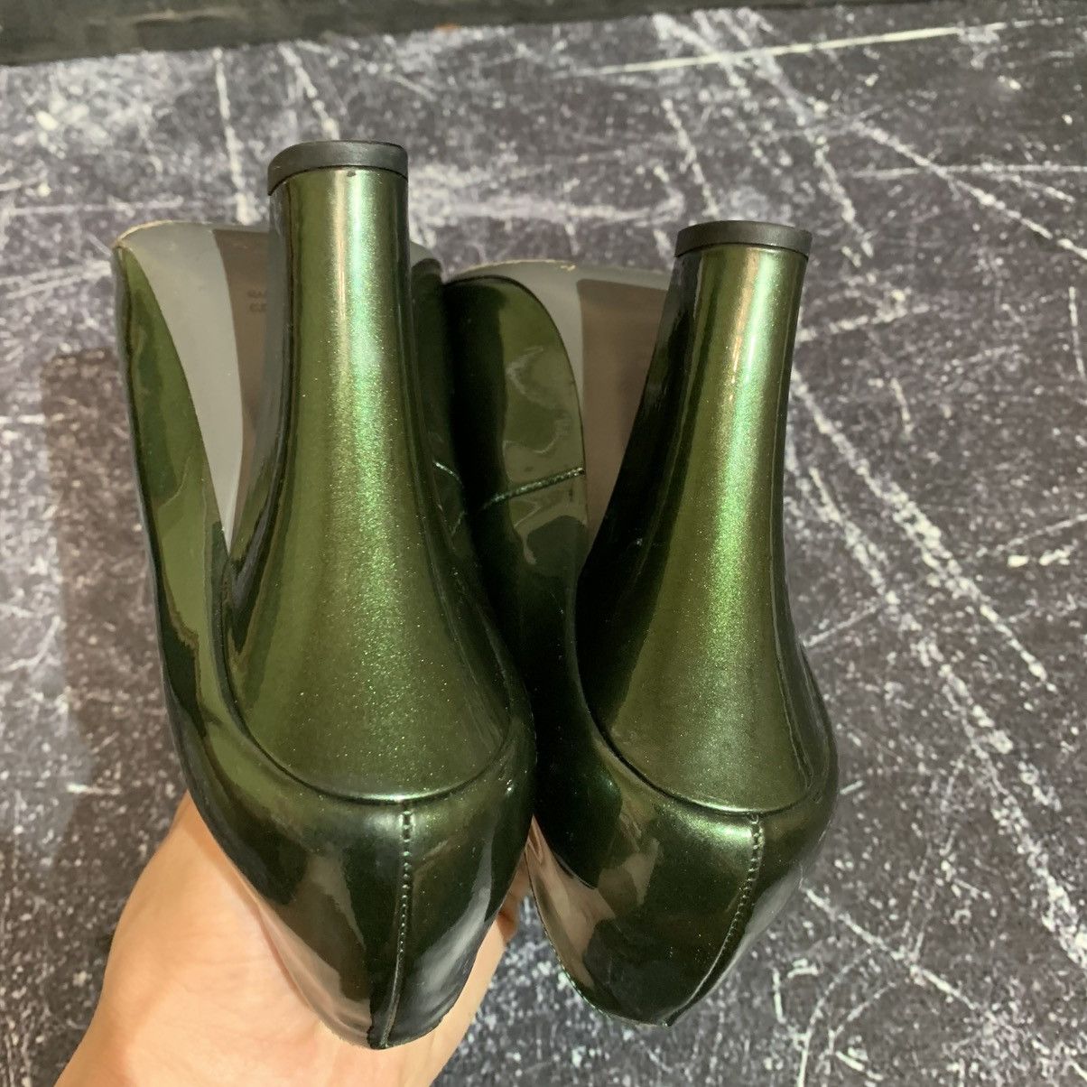 Yves Saint Laurent Yves Saint Laurent Amazing Green Women’s Heels size 35.5 Size US 5.5 / IT 35.5 - 13 Thumbnail