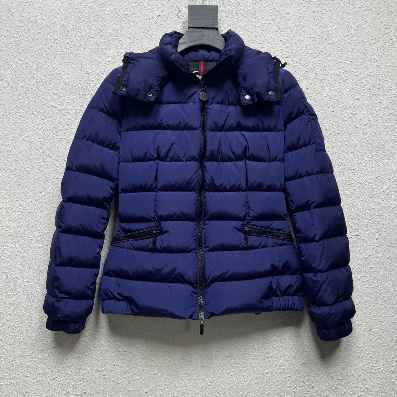 Moncler Moncler Saby Short Puffer Jacket Size S / US 4 / IT 40 - 1 Thumbnail