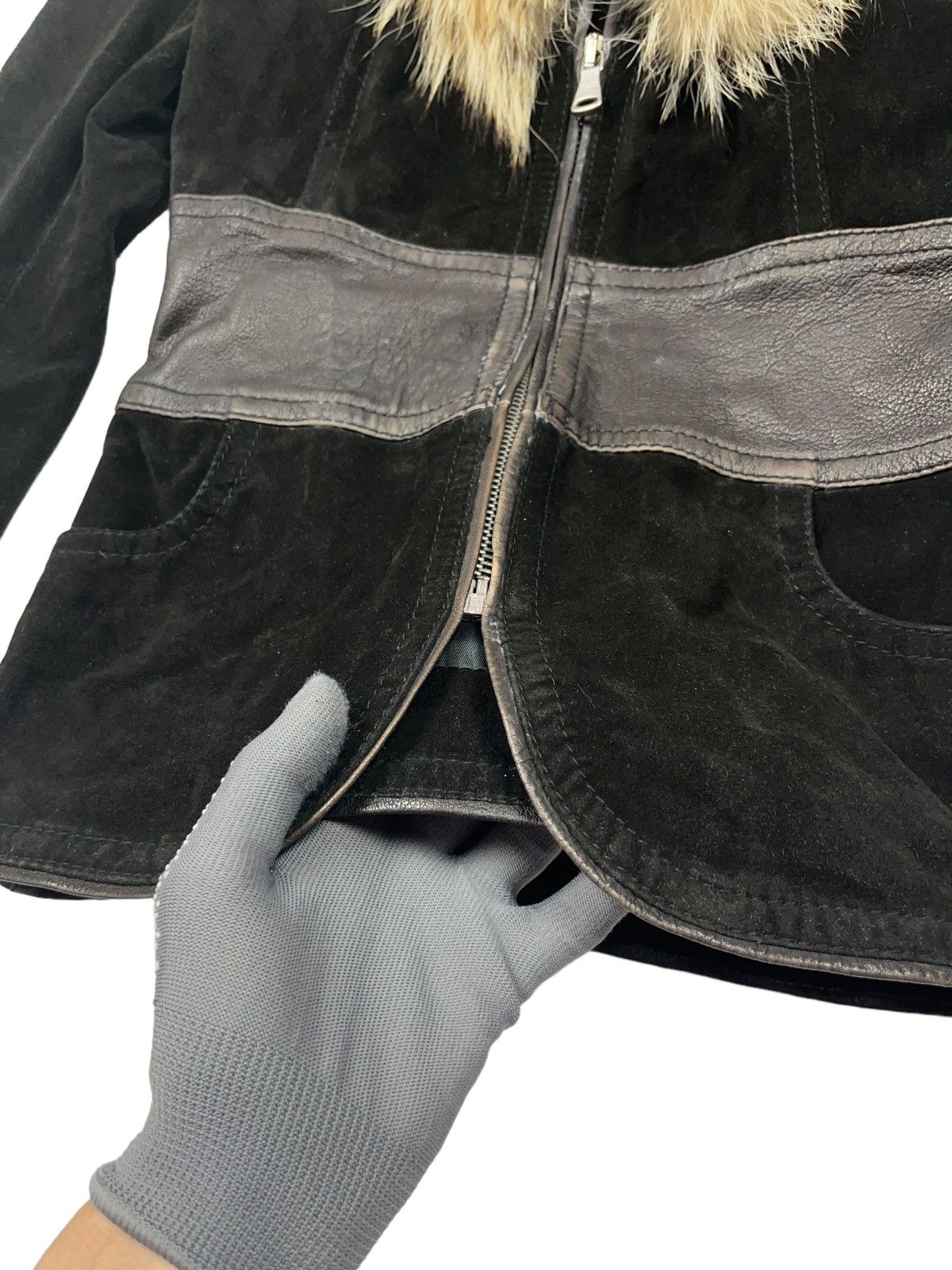 Gianfranco Ferre × Vintage Vintage Gianfranco Ferre Leather Coat with Coyote Fur 90s Size XS / US 0-2 / IT 36-38 - 7 Thumbnail
