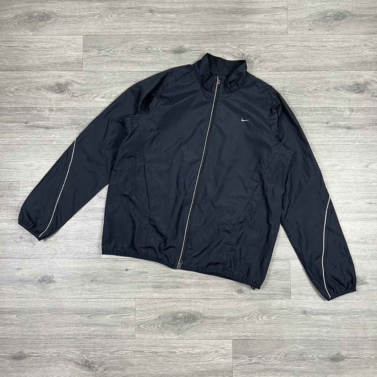 Nike Nike Vintage Navy Windbreaker Jacket Boxy Fit M XL Size US M / EU 48-50 / 2 - 2 Thumbnail