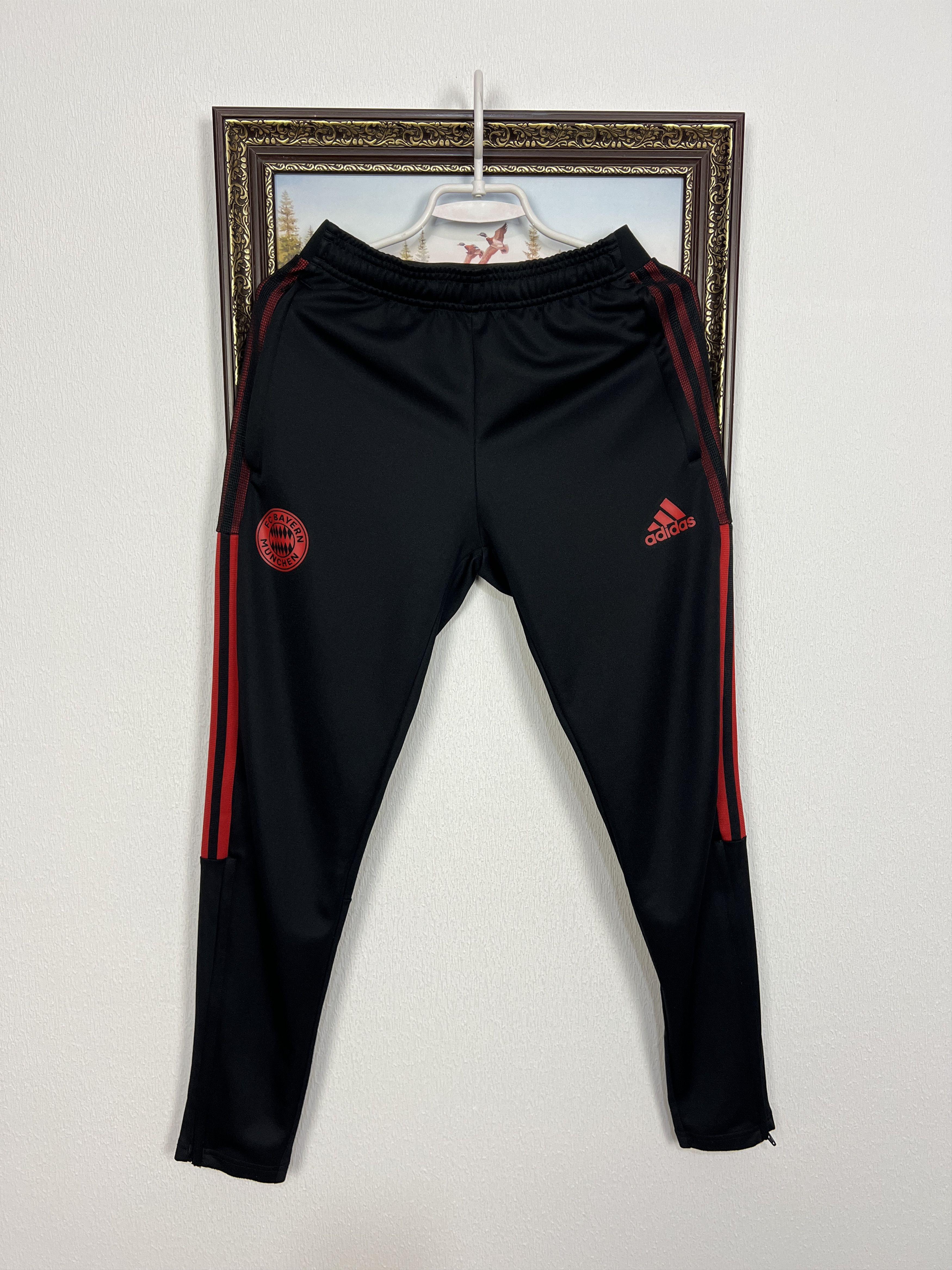 Adidas Bayern Munich Football Train Slim Athletic Pants Sweatpants Size US 30 / EU 46 - 1 Thumbnail