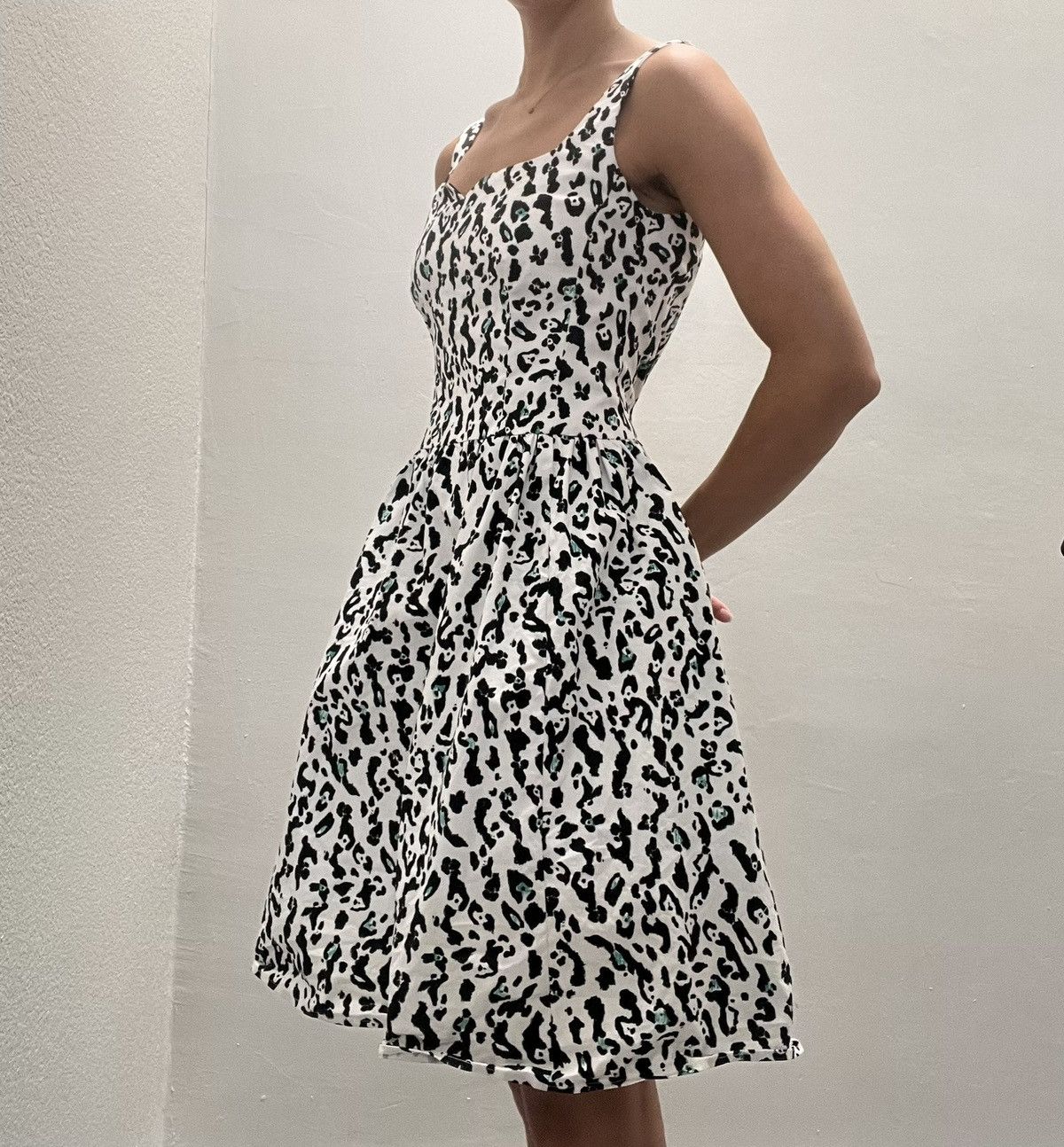 Nanette Lepore Vintage Nanette Lepore Leopard Print Dress Size S / US 4 / IT 40 - 2 Thumbnail
