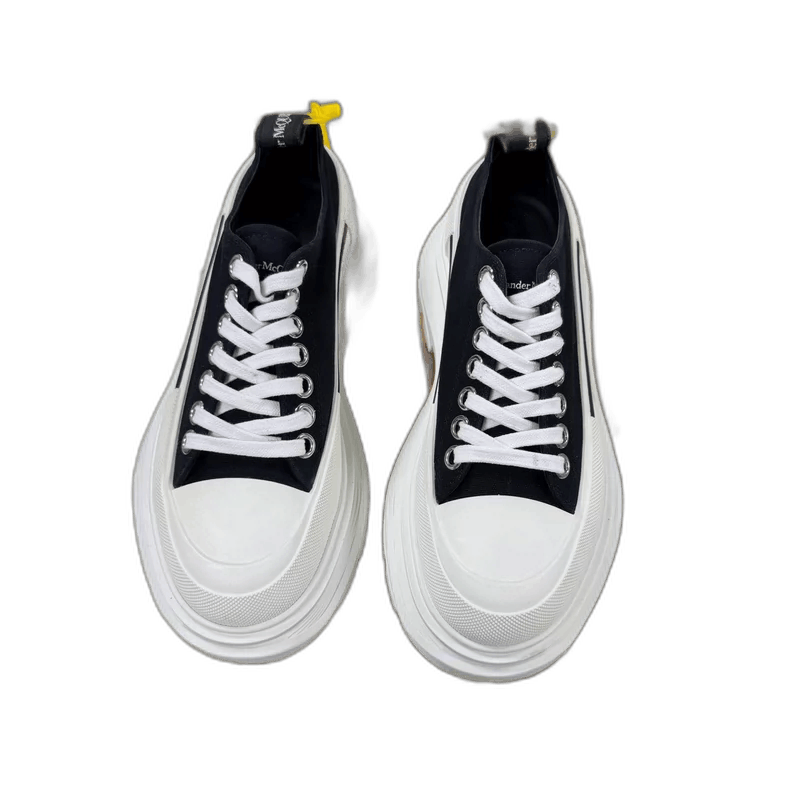 Alexander McQueen Alexander McQueen Black and White Platform Sneakers Size US 6 / IT 36 - 1 Thumbnail