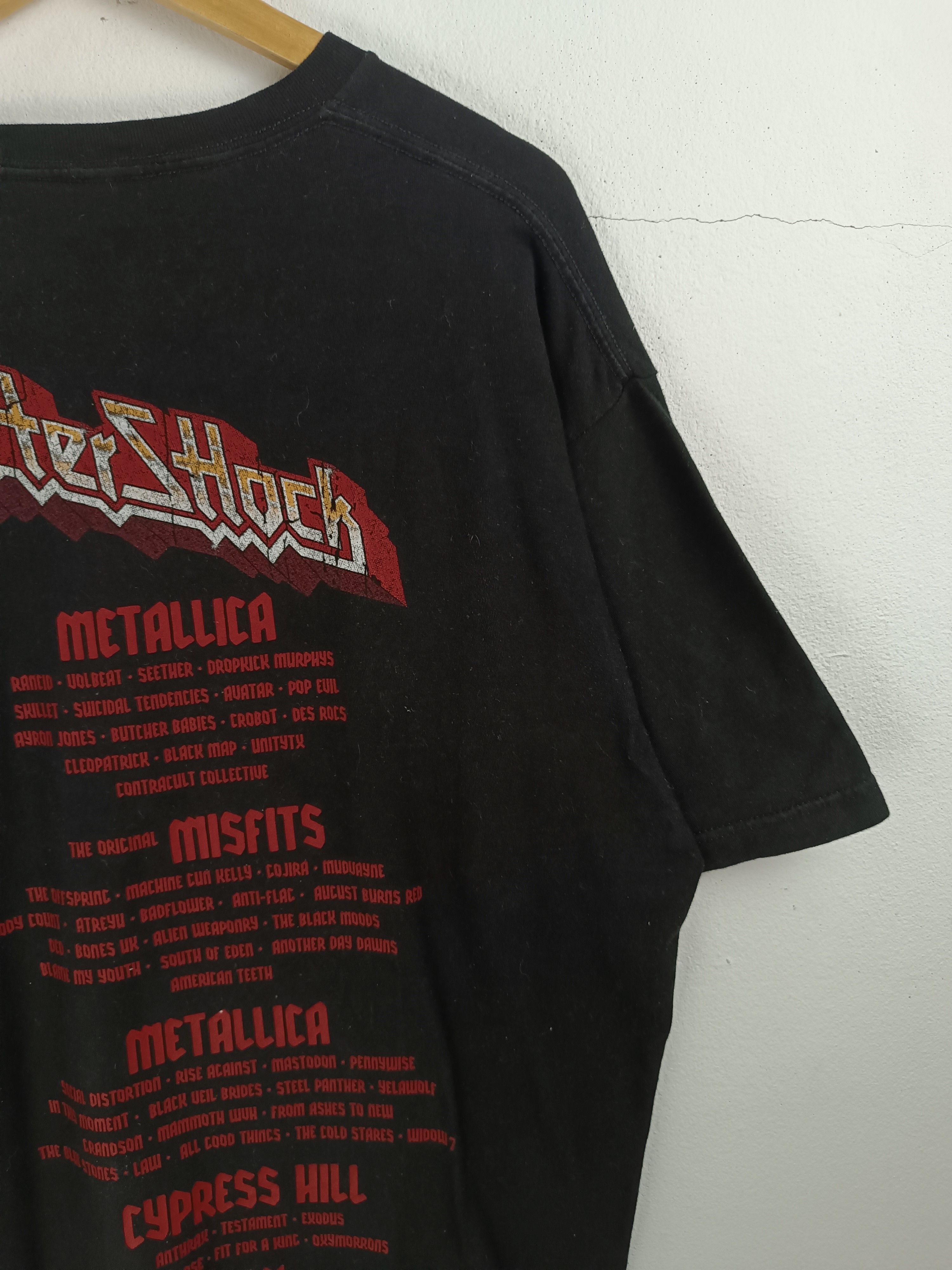 Band Tees VINTAGE AFTERSHOCK HEAVY METAL FEST TEE metallica misfits Size US XL / EU 56 / 4 - 12 Thumbnail