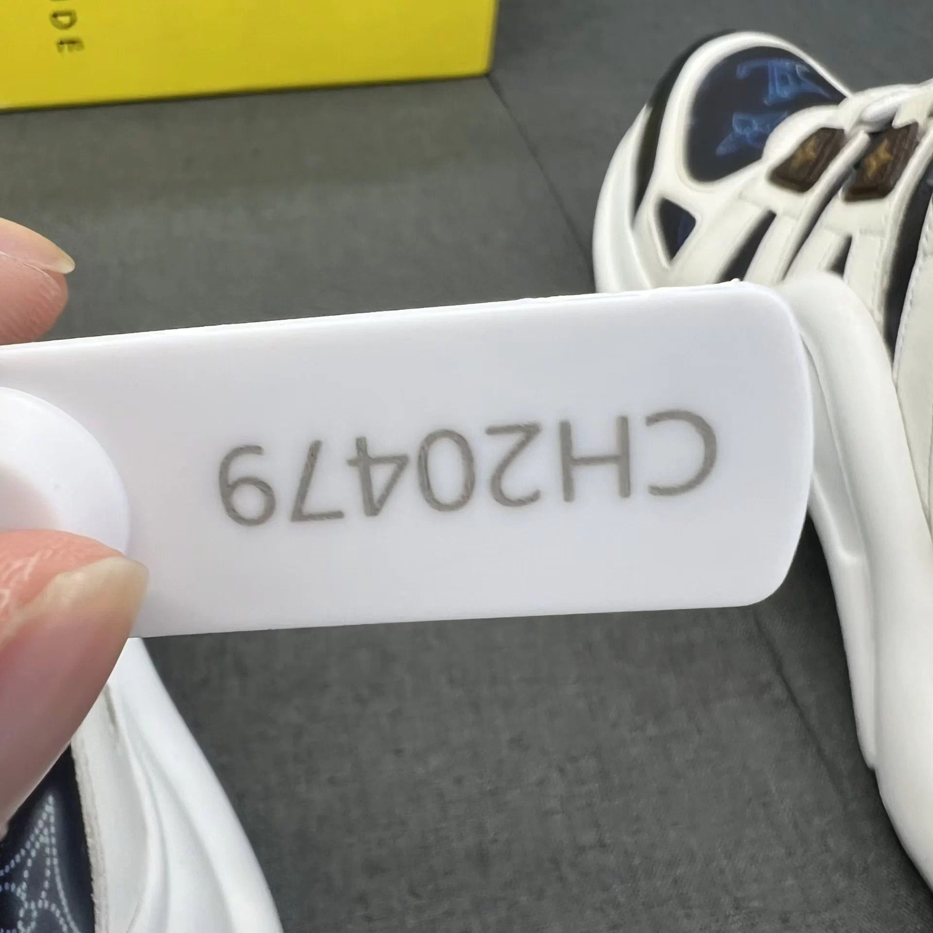Louis Vuitton LV Archlight White Blue Monogram Sneakers 36.5 Size US 5.5 / IT 35.5 - 9 Thumbnail