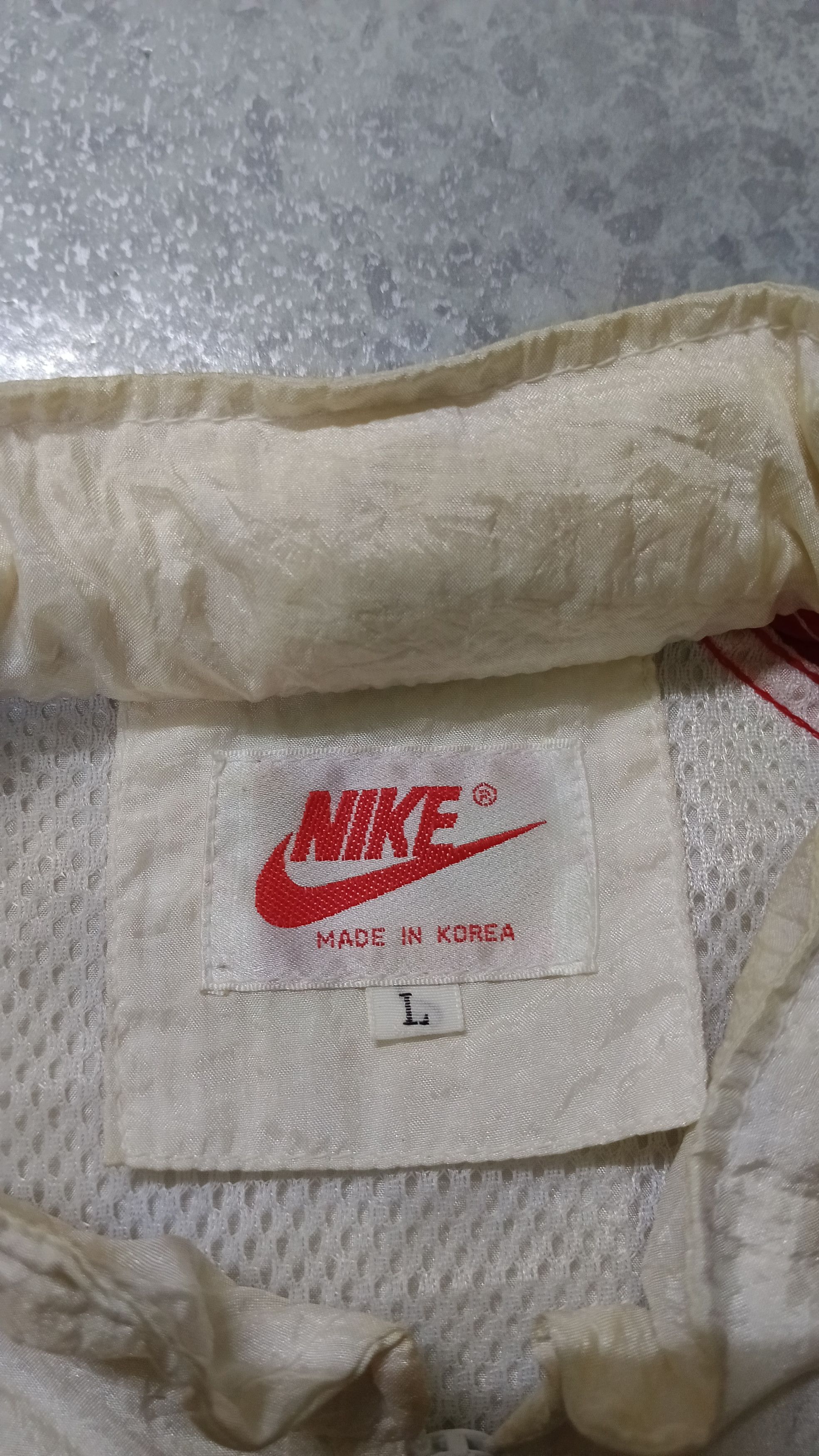 Nike × Vintage Vintage Nike Distressed Windbreaker Size US L / EU 52-54 / 3 - 5 Thumbnail