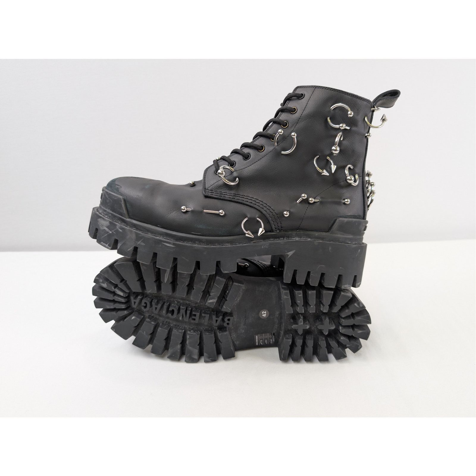 Balenciaga o1rshd1 Q:2 / Leather Strike Piercing Boots in Black/Silver Size US 9 / EU 42 - 2 Thumbnail