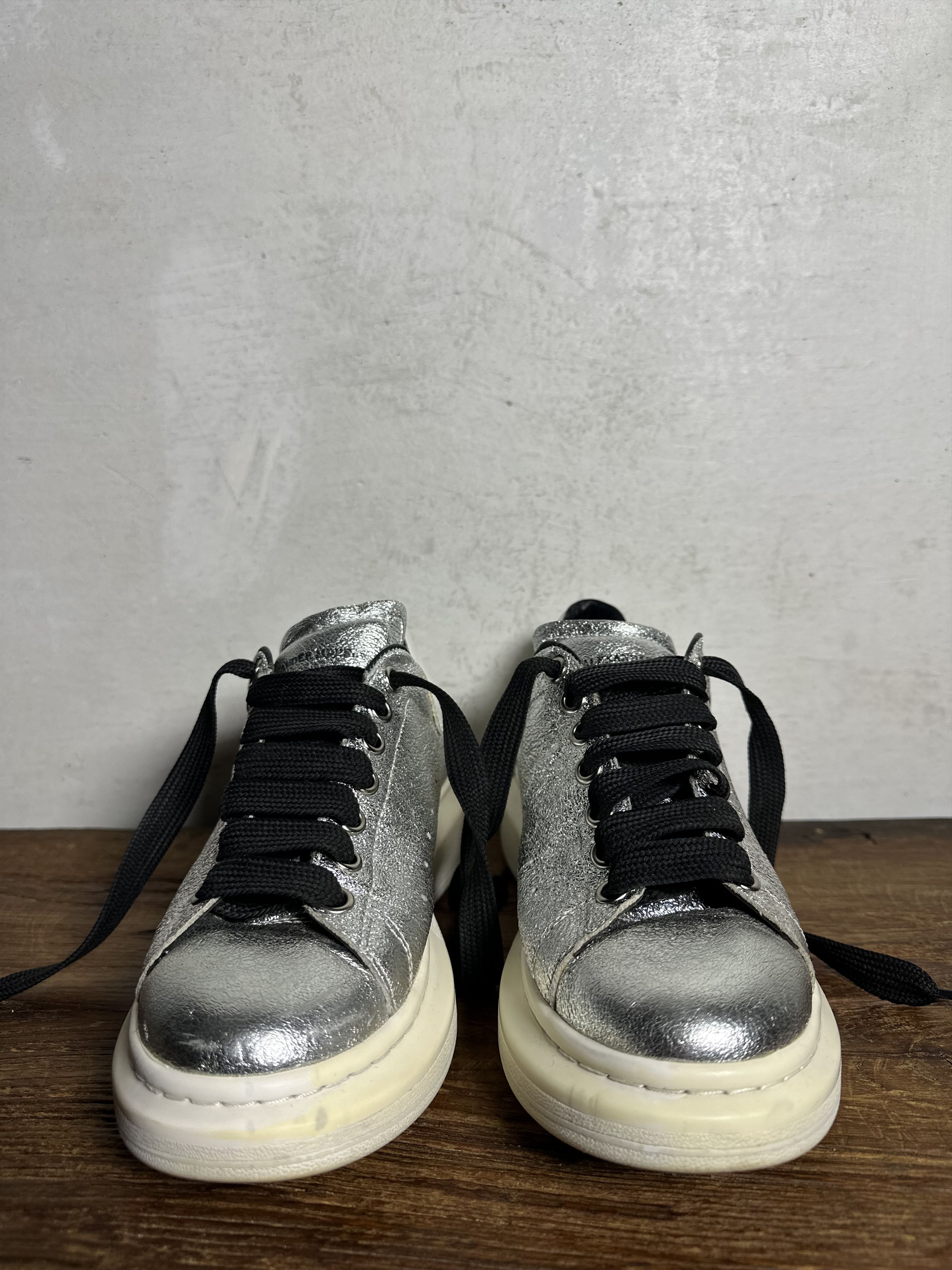 Alexander McQueen Alexander Mcqueen Oversized Silver Sneakers Size US 8 / IT 38 - 8 Thumbnail