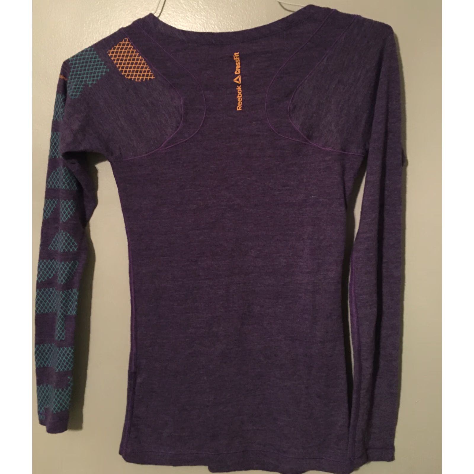 Reebok Womens Reebok CrossFit Long Sleeve Shirt XS Purple Teal Logo Shirt Size XS / US 0-2 / IT 36-38 - 3 Thumbnail