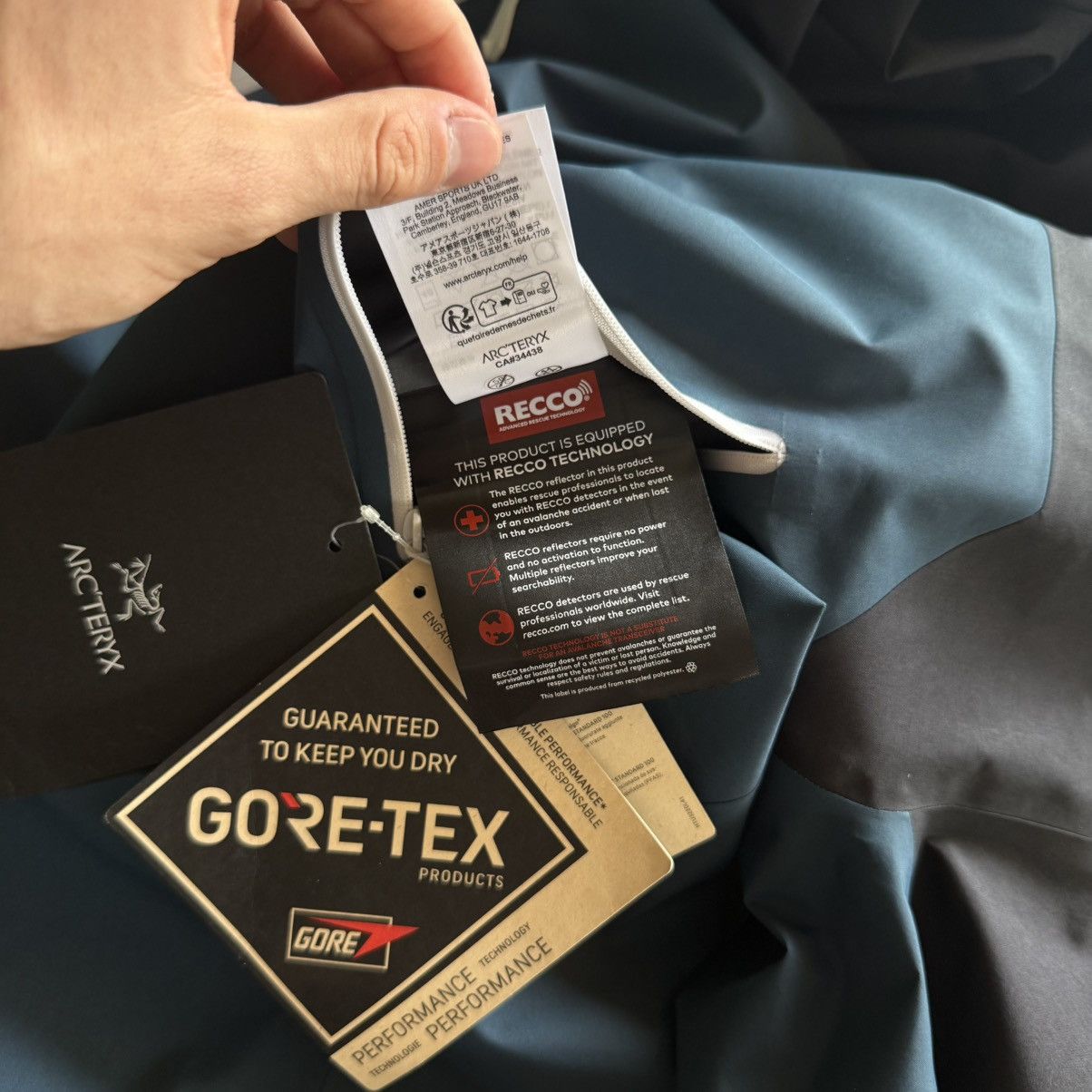 Arc'teryx Arc'teryx Beta Jacket Gore-Tex Mens Size US XL / EU 56 / 4 - 17 Thumbnail
