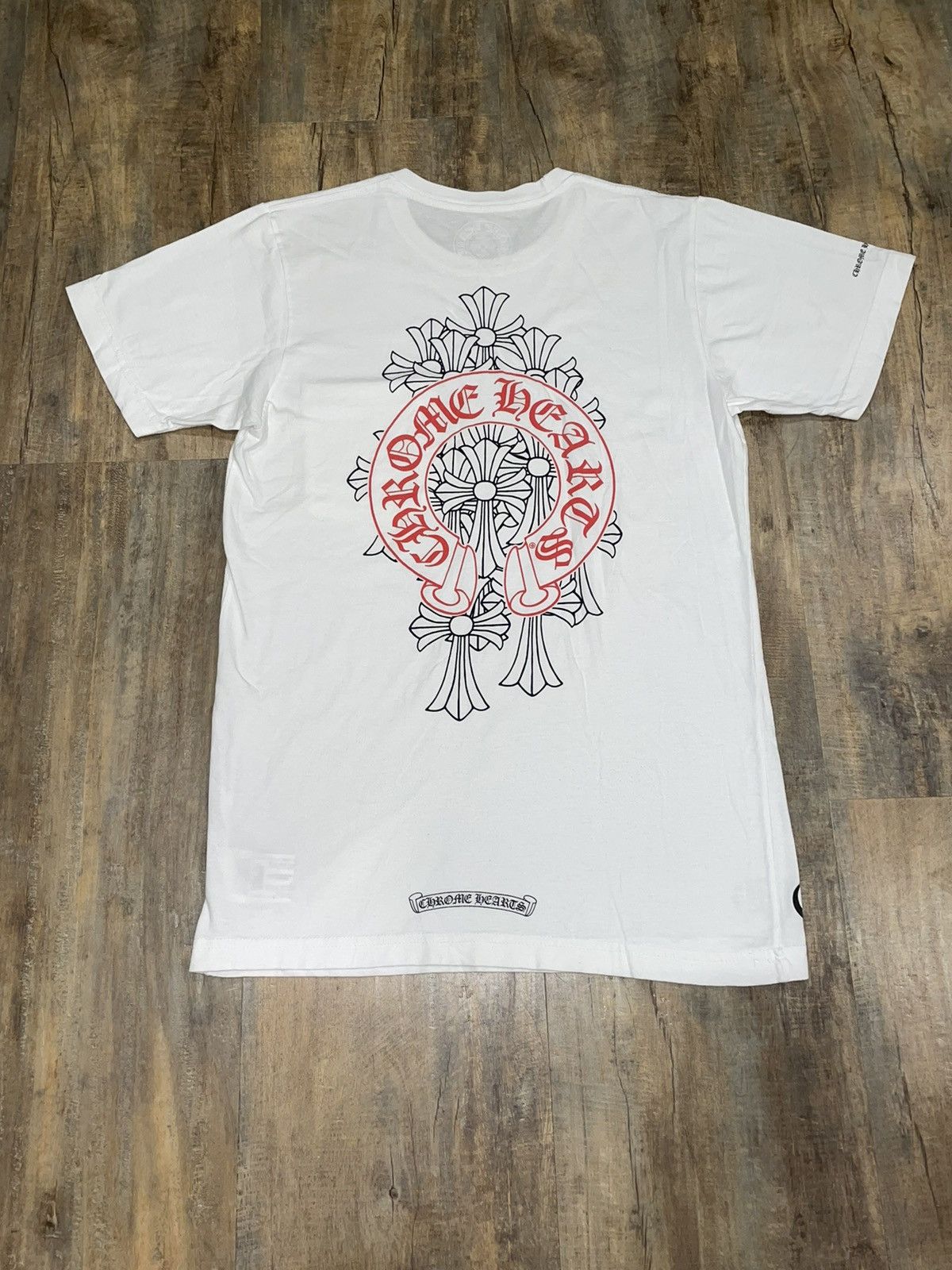 Chrome Hearts Chrome Hearts Red Horseshoe Cemetery Cross Chrome Hearts Chrome Hearts Red Horseshoe Cemetery Cross