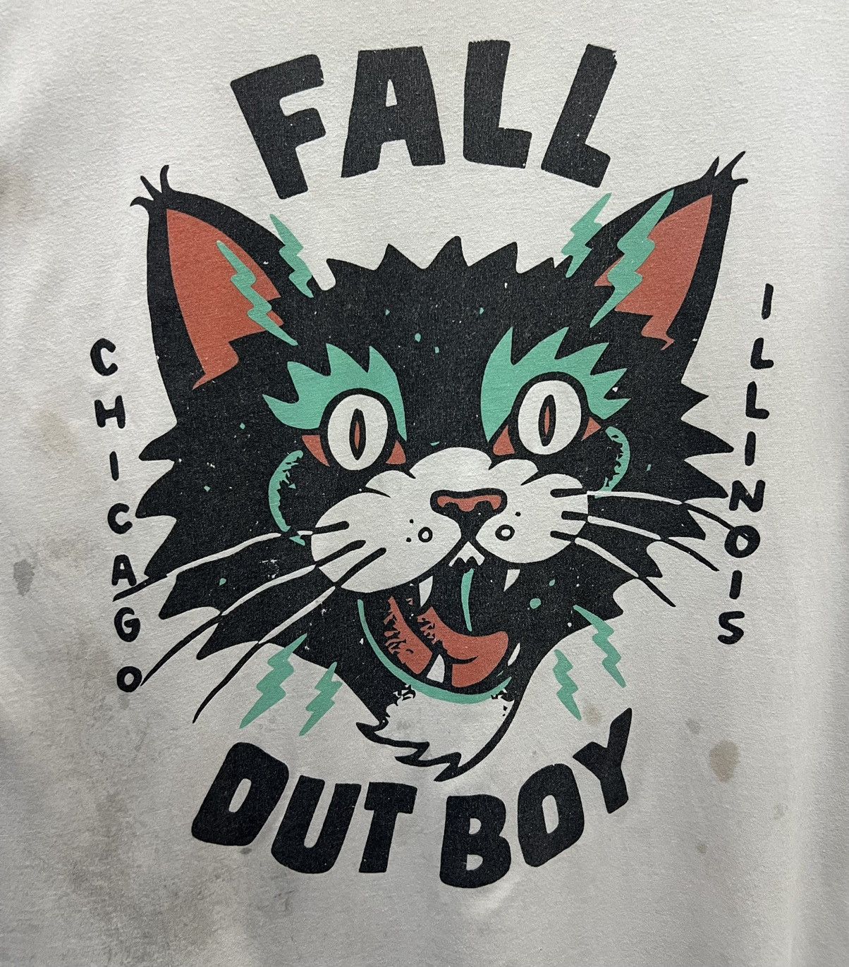 Band Tees × Vintage Vintage fall out boy Chicago illinois Size US L / EU 52-54 / 3 - 7 Thumbnail
